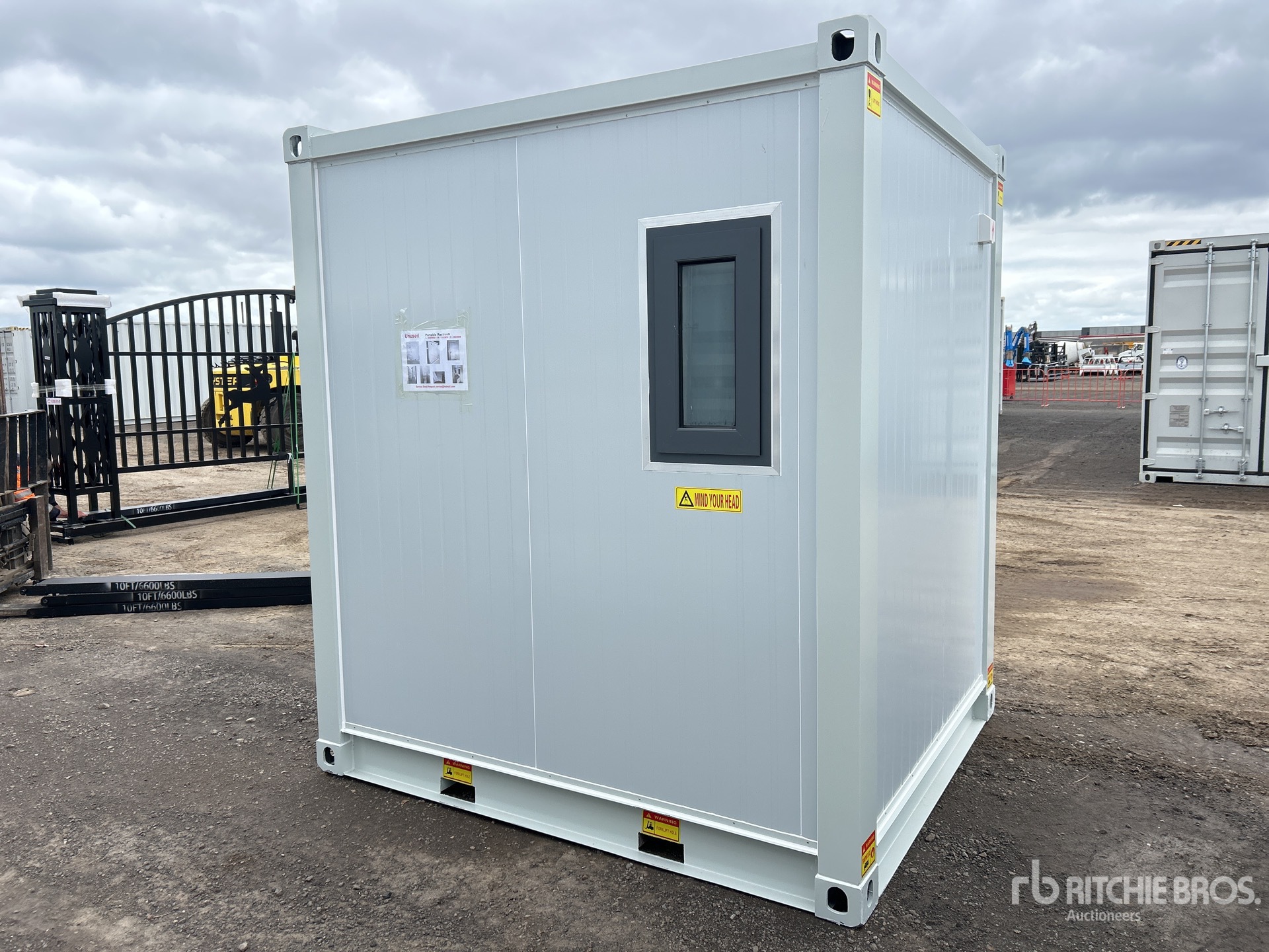 General Appearance with Picture, Right Rear Corner