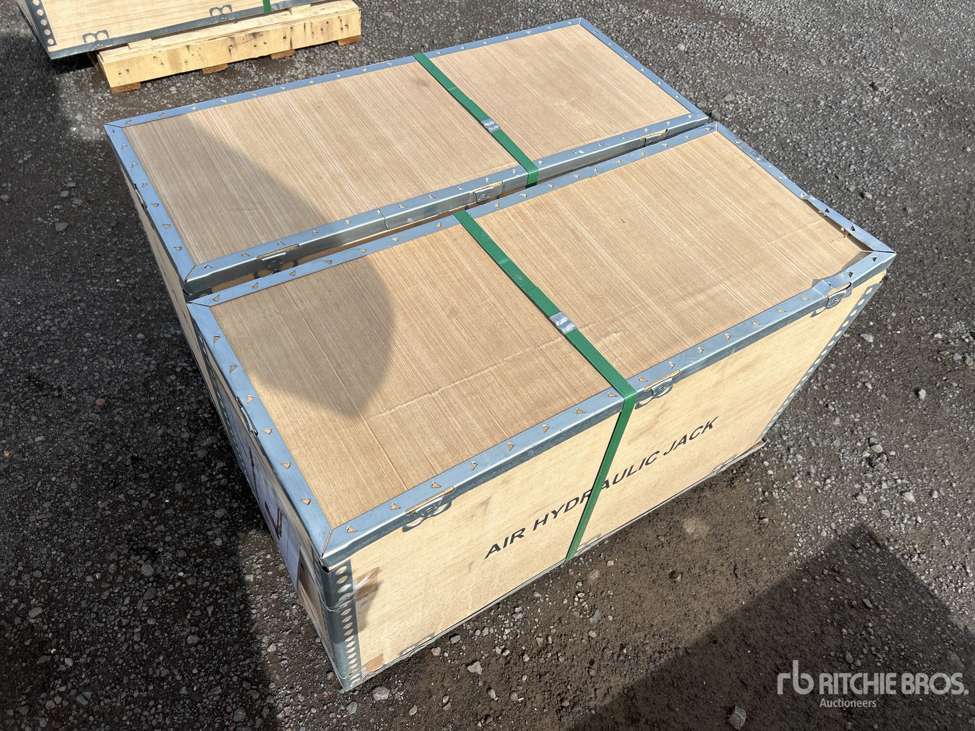 General Appearance with Foto, angolo anteriore destro