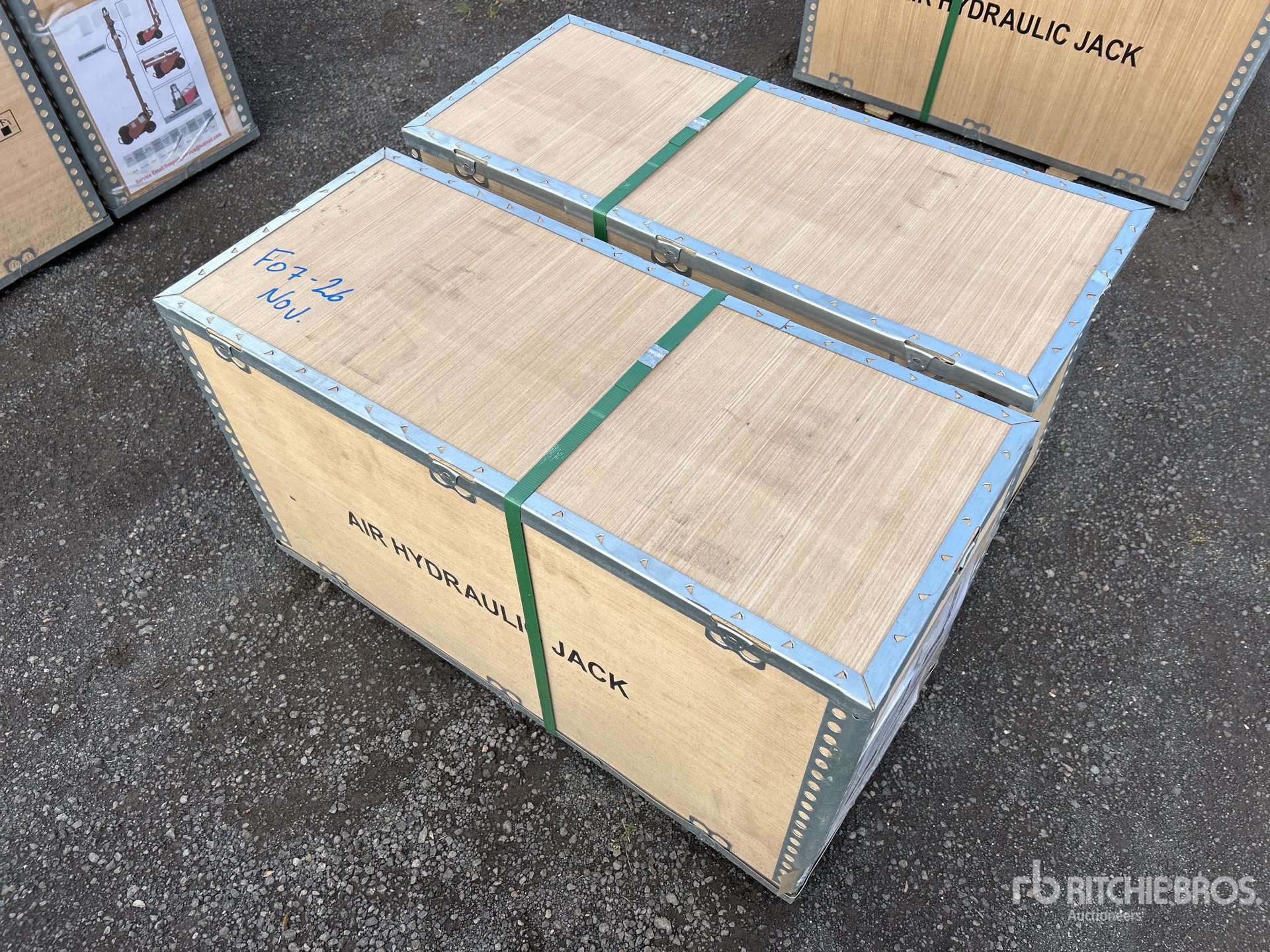 General Appearance with Foto, angolo anteriore sinistro