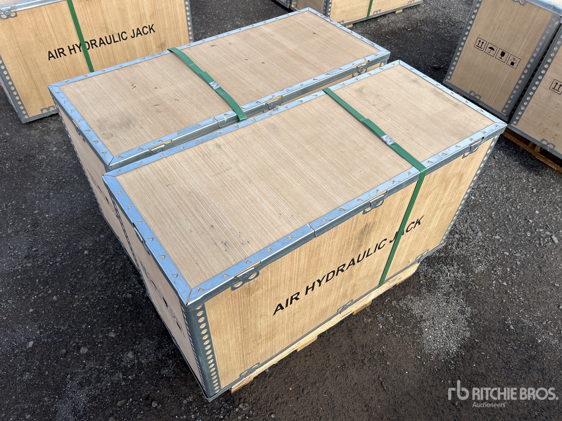 General Appearance with Foto, angolo anteriore destro