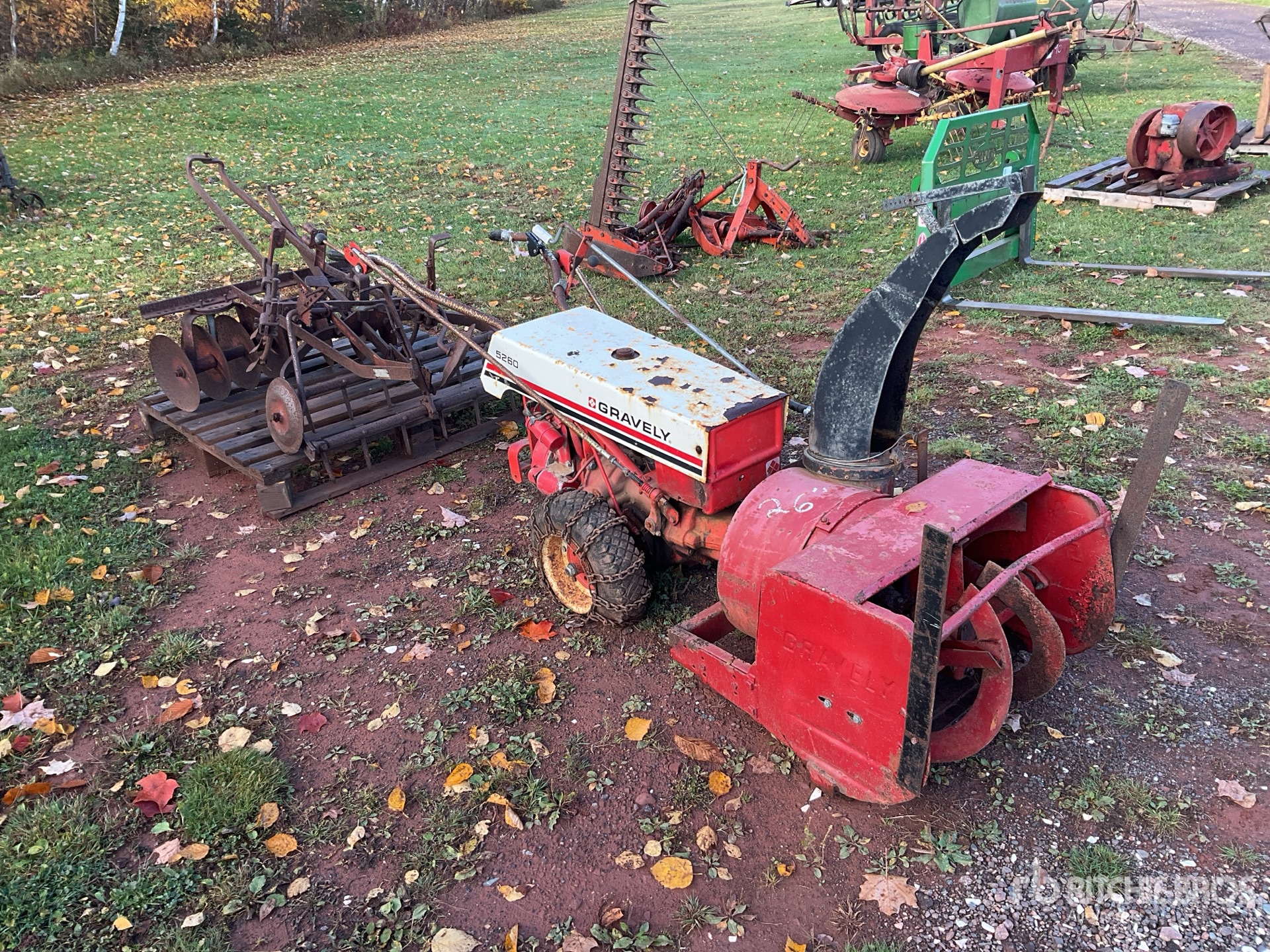 General Appearance with Bild, Ecke vorne rechts