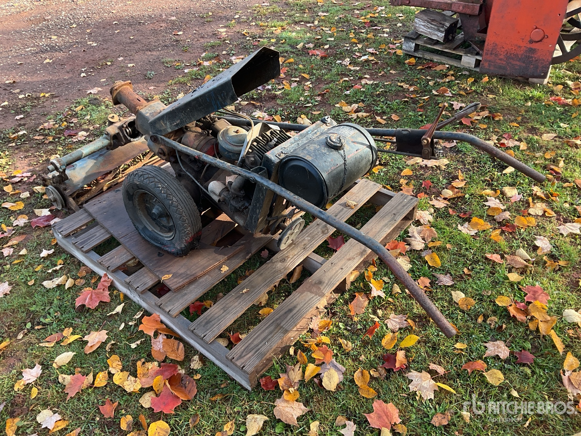 General Appearance with Bild, Ecke hinten links