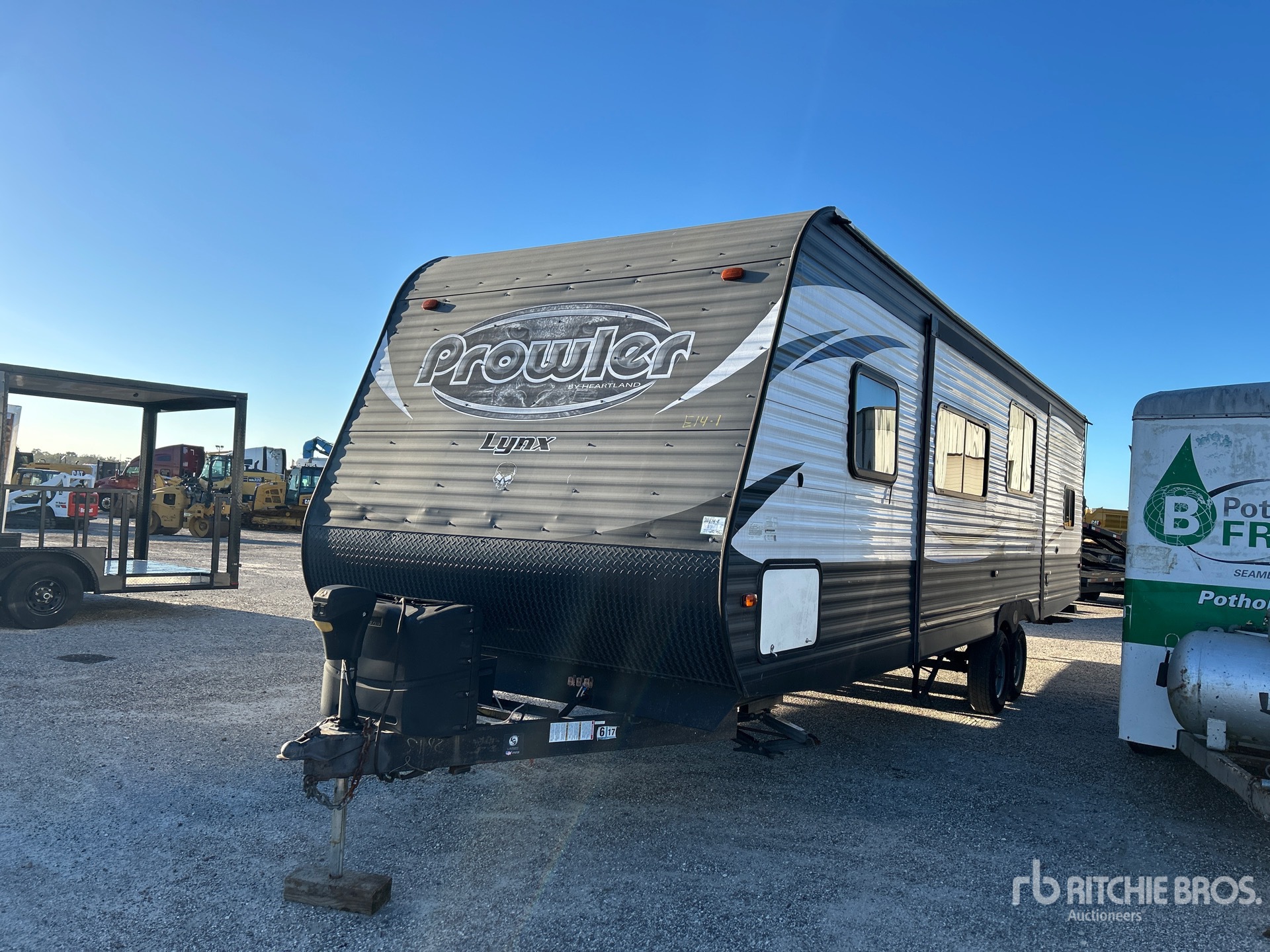 General Appearance with Picture, Left Front Corner