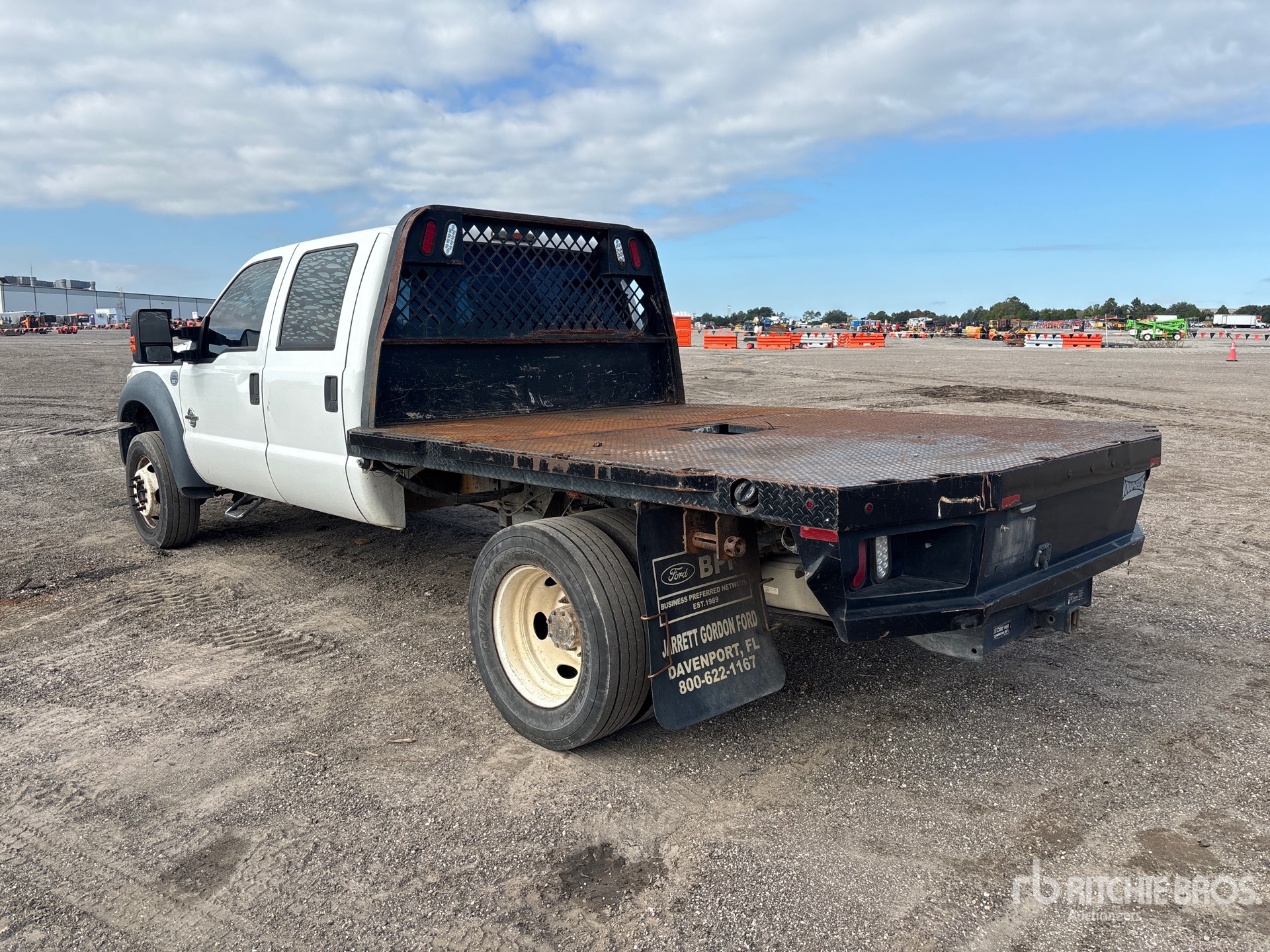 Aspect général with Image, coin arrière gauche