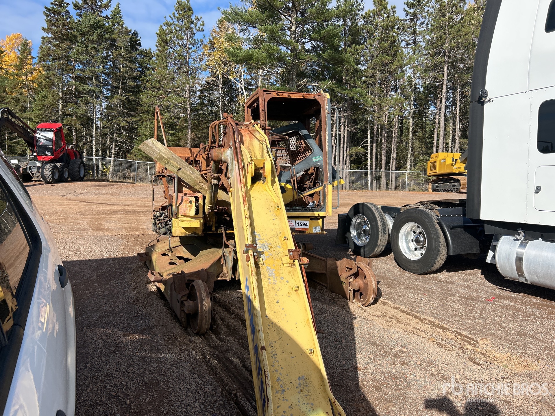 General Appearance with Picture, Right Front Corner