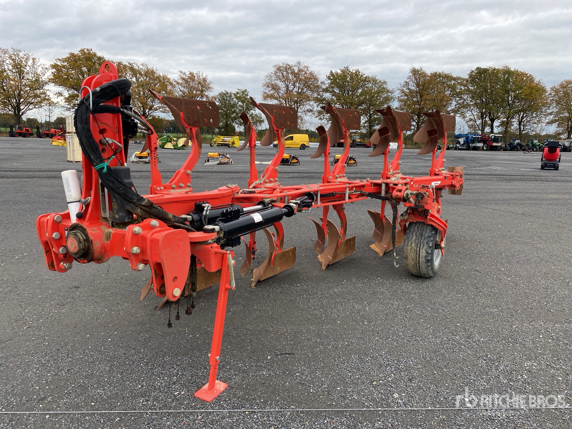 Aspect général with Image, coin avant gauche