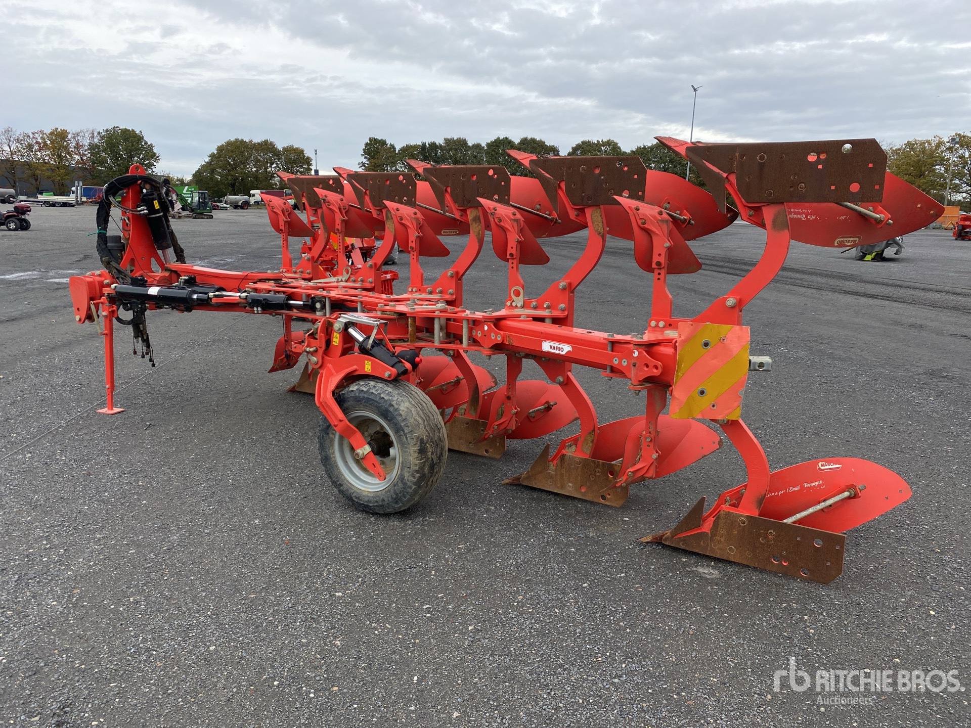 Aspect général with Image, coin arrière gauche