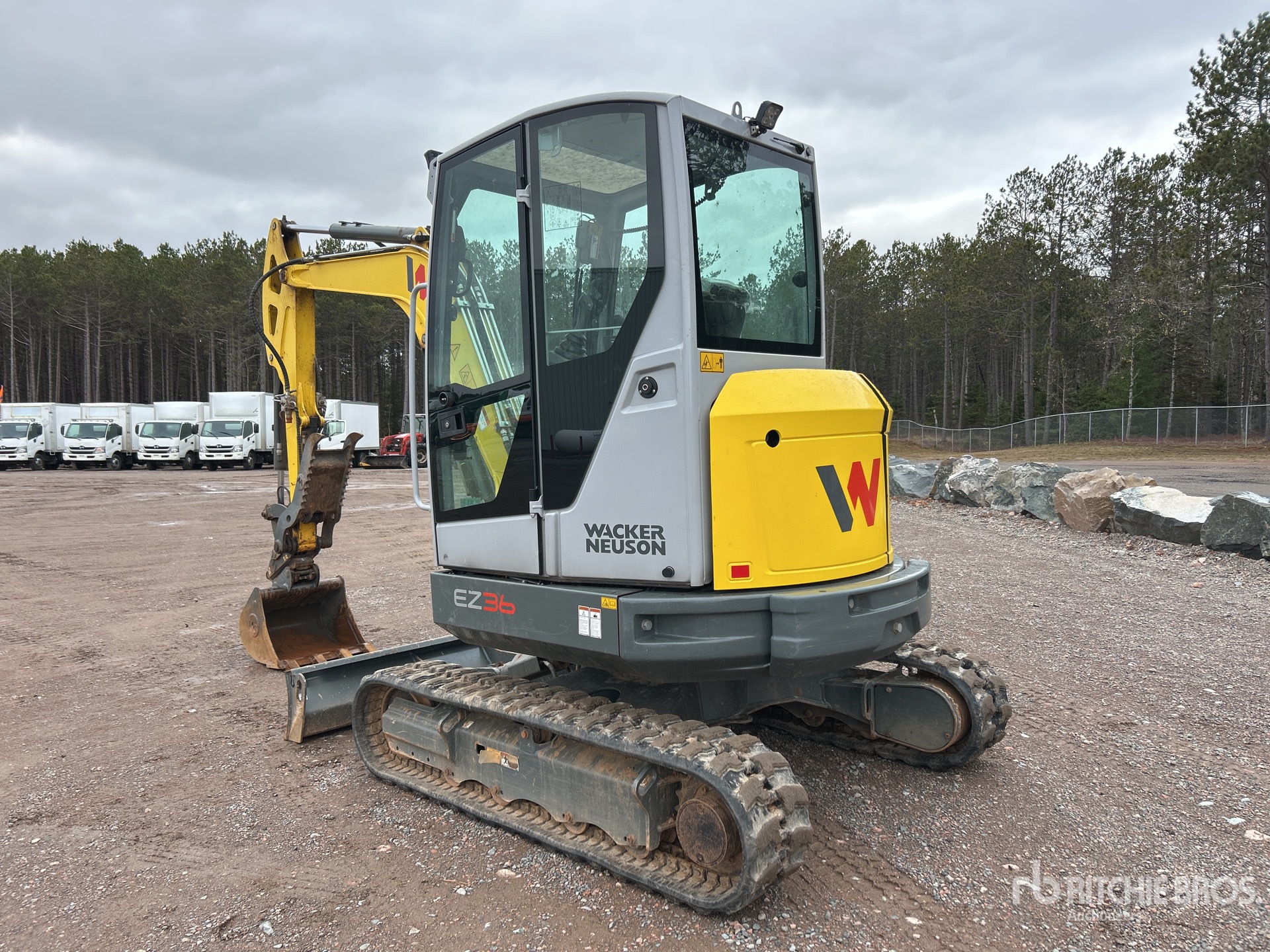 General Appearance with Picture, Left Rear Corner