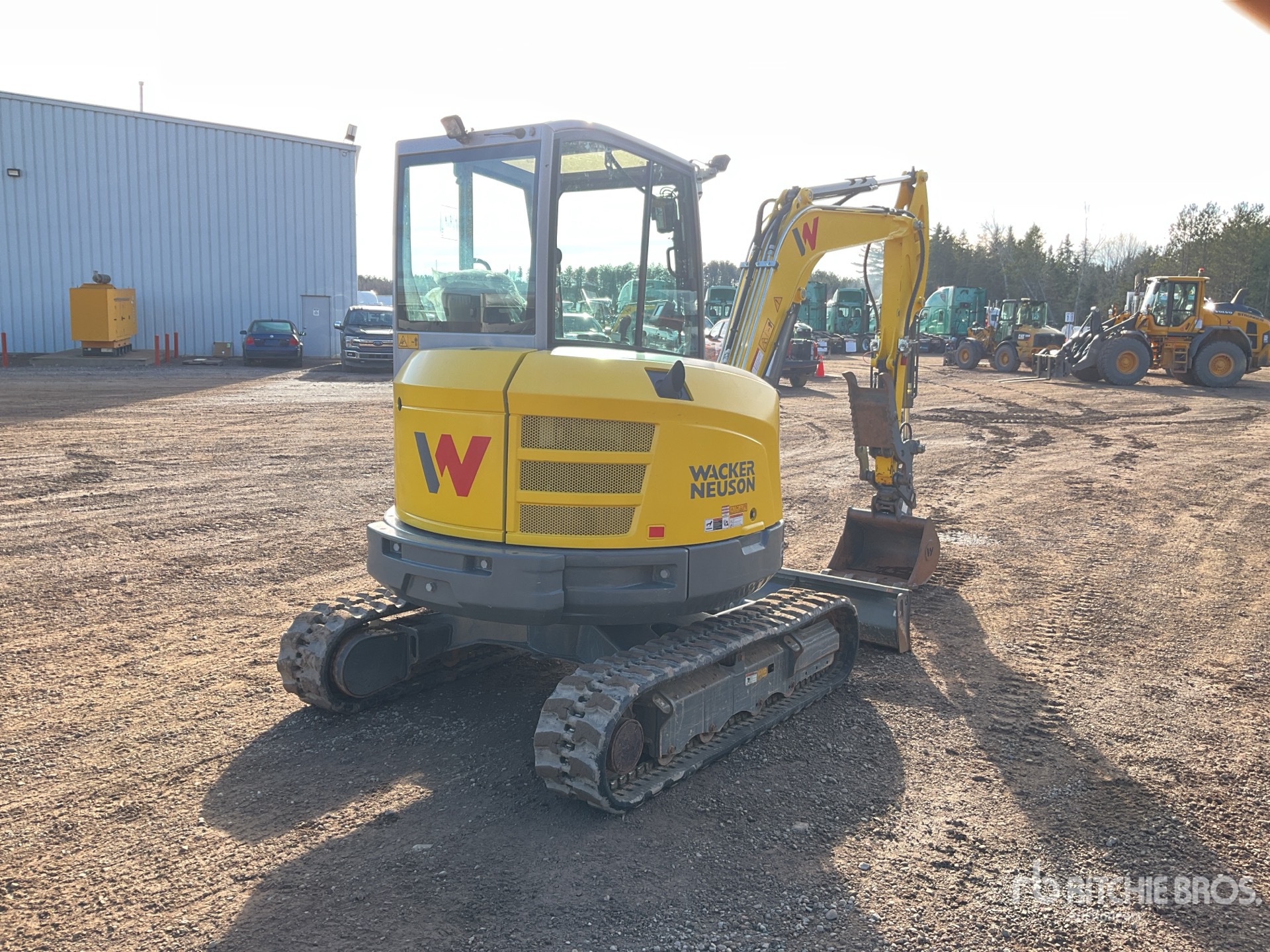 General Appearance with Picture, Right Rear Corner