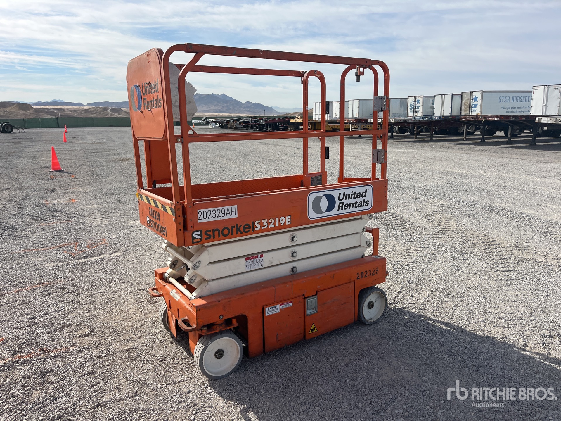 General Appearance with Image, coin avant gauche