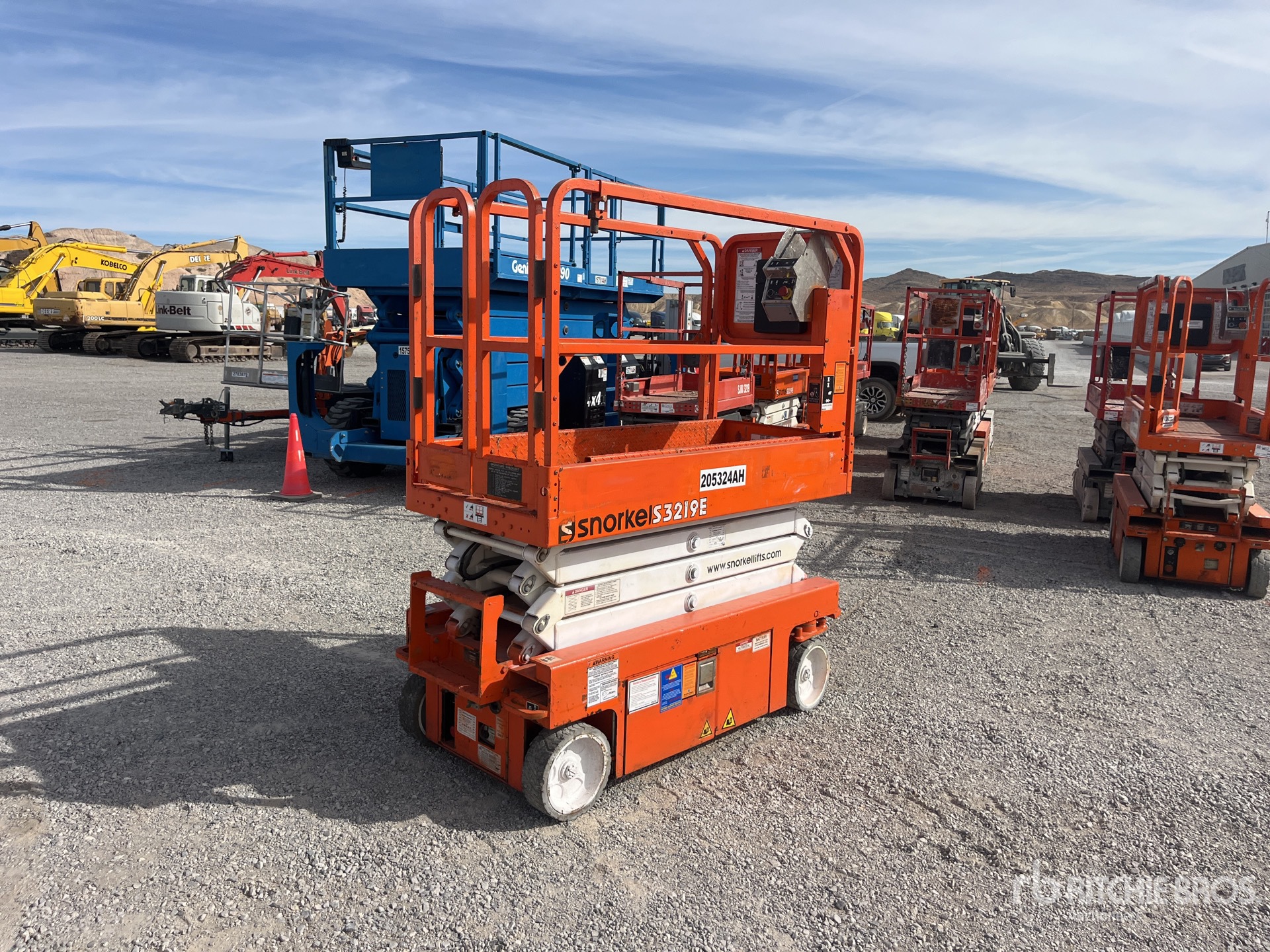 General Appearance with Image, coin avant droit