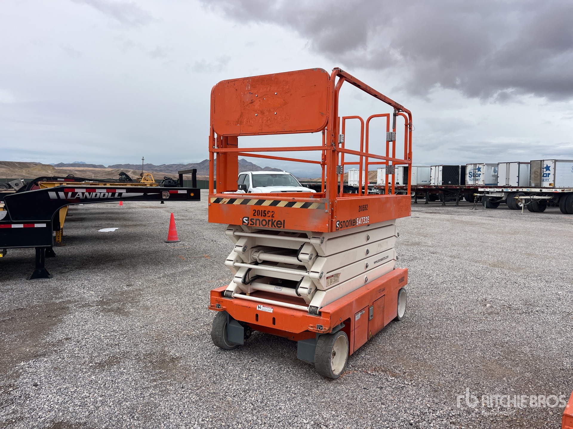 General Appearance with Picture, Right Rear Corner