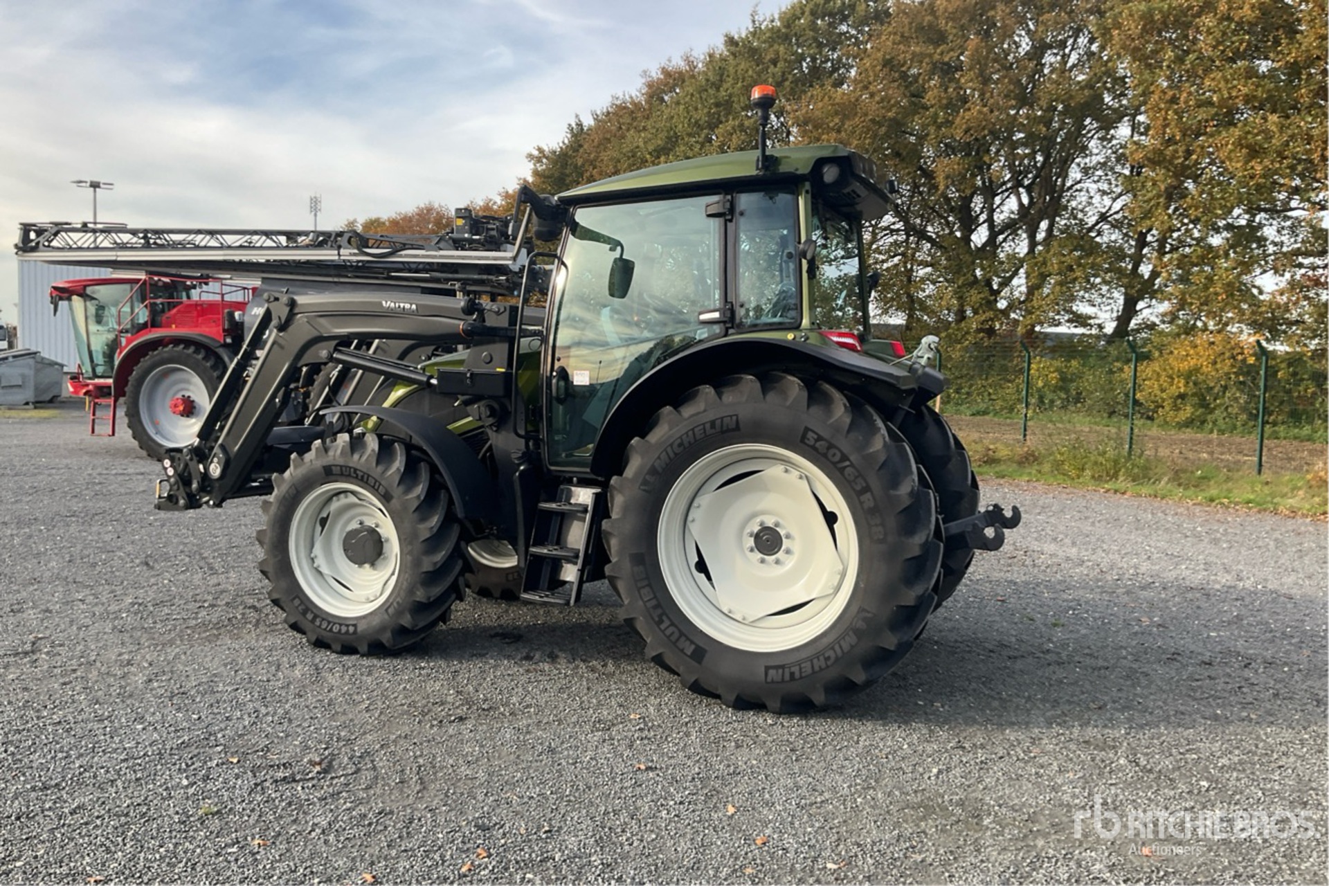 General Appearance with Bild, Ecke hinten links