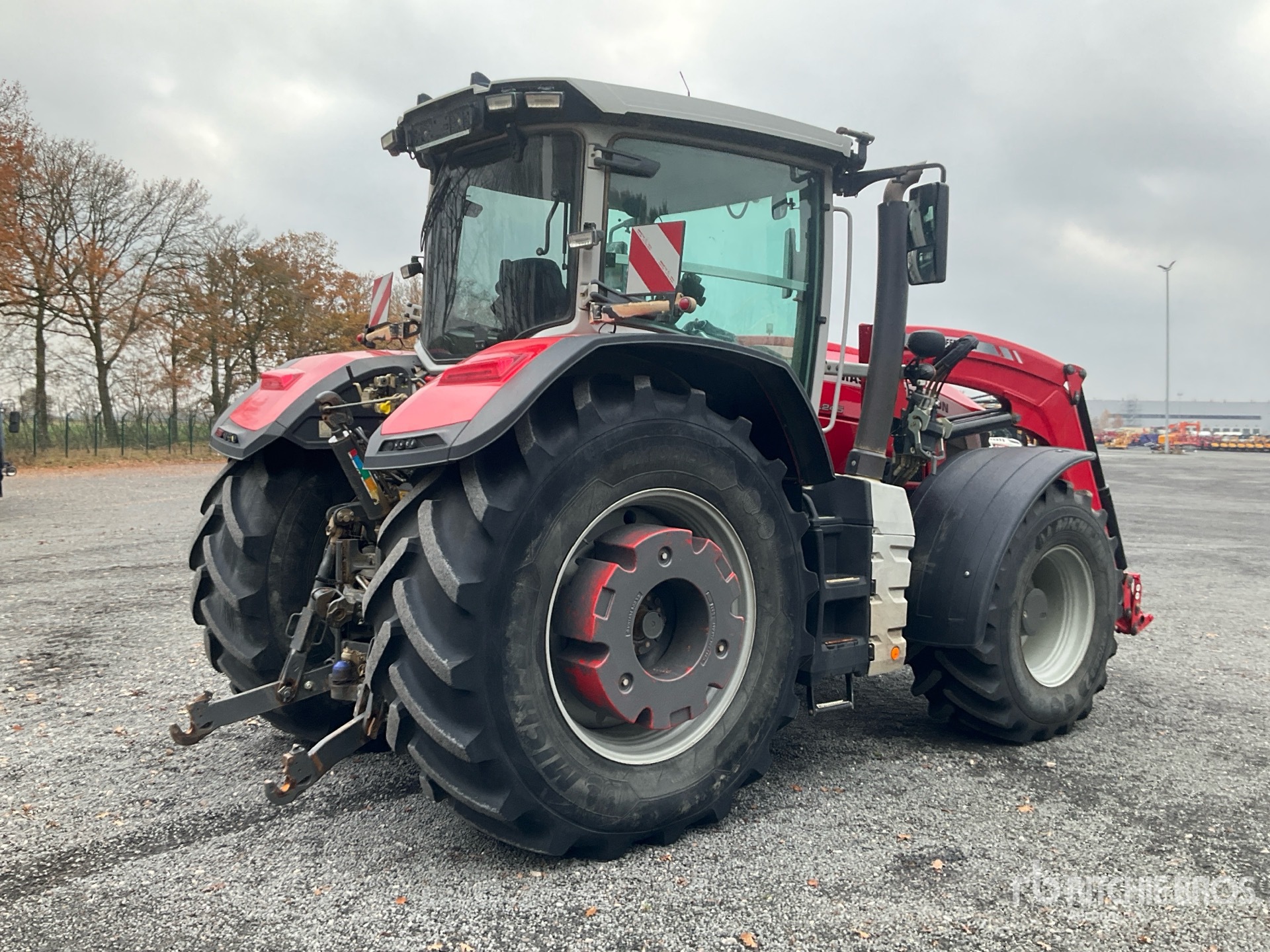 General Appearance with Bild, Ecke hinten rechts