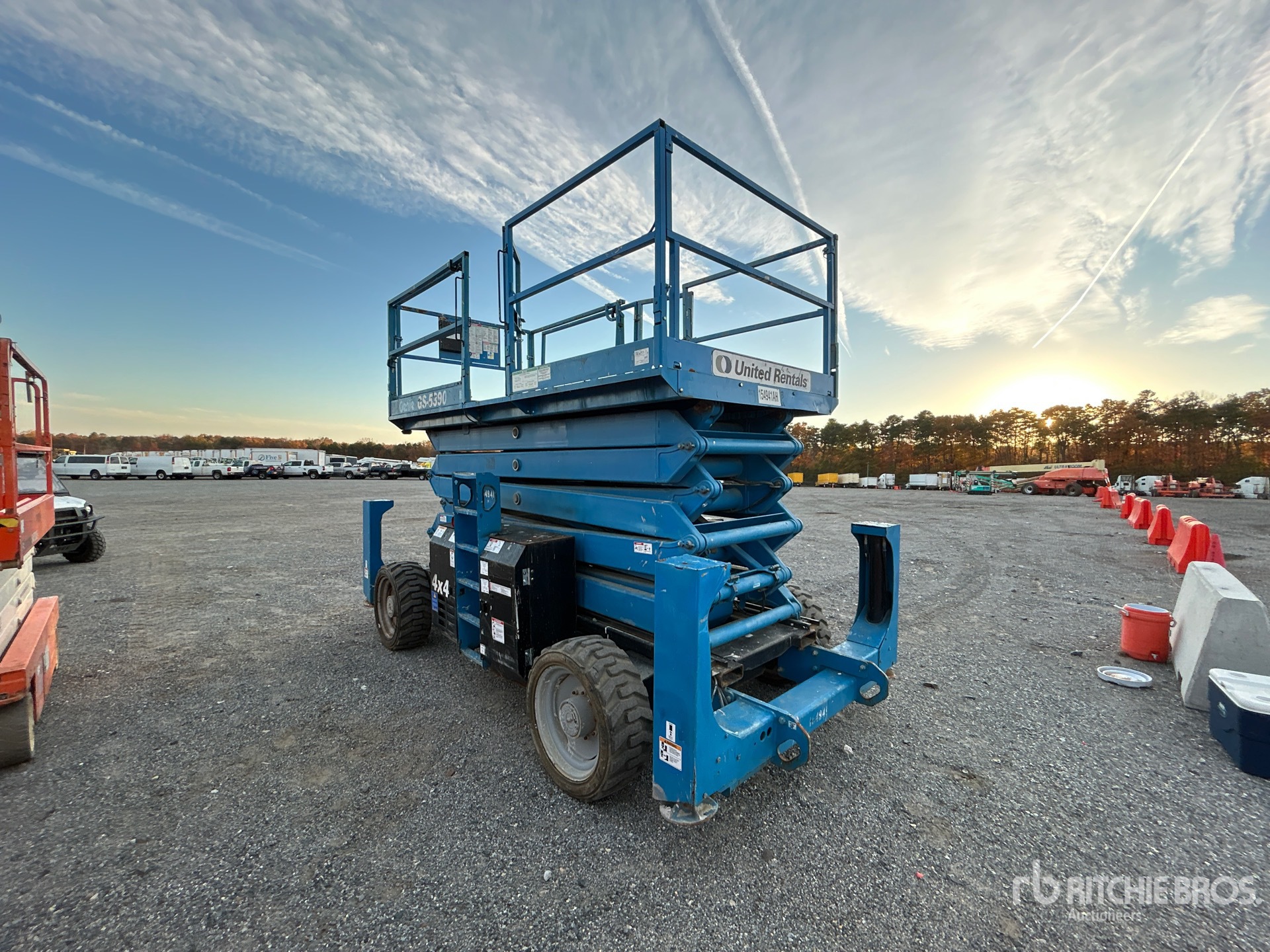 General Appearance with Bild, Ecke hinten links