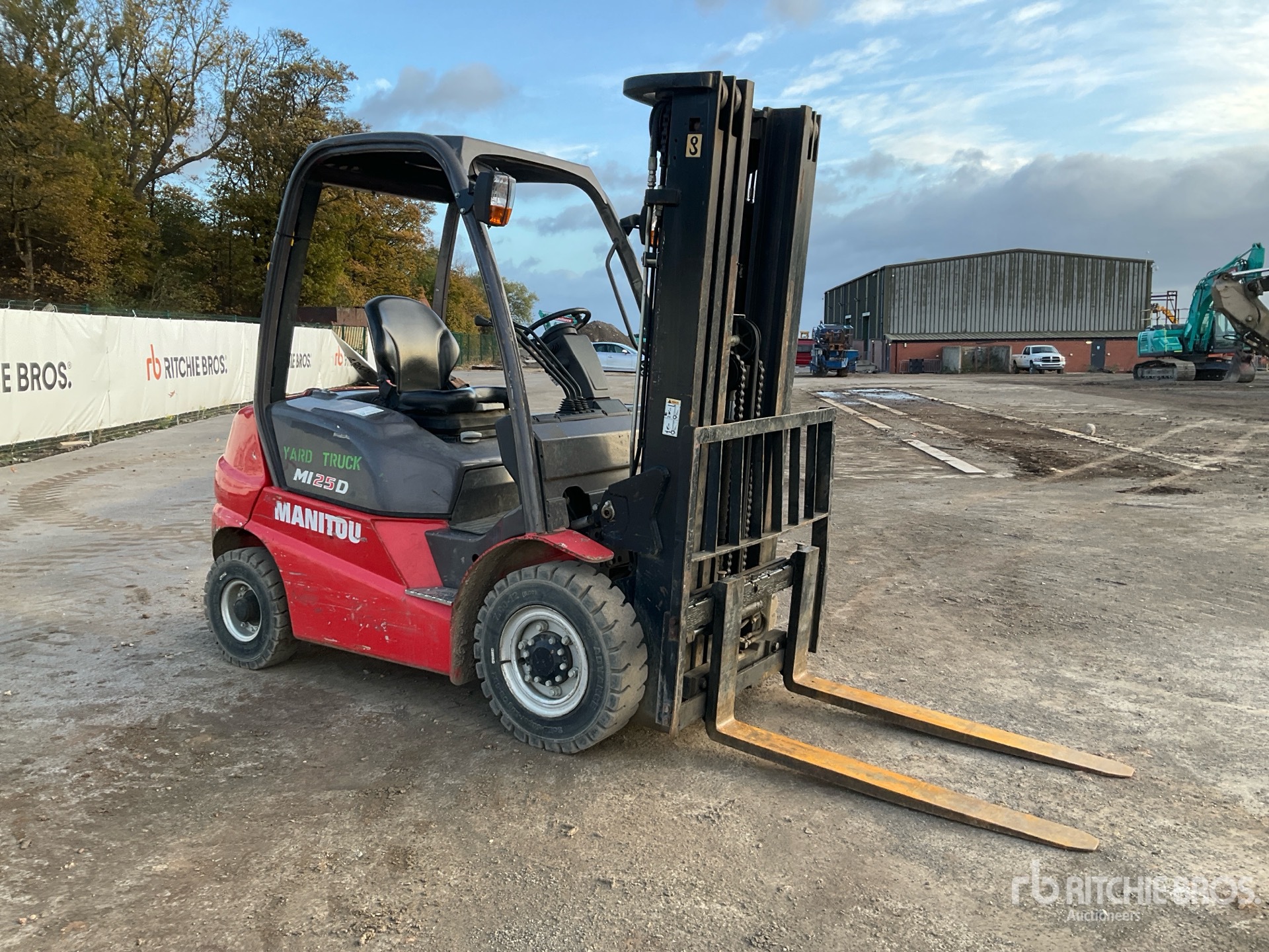 Aspect général with Image, coin avant droit