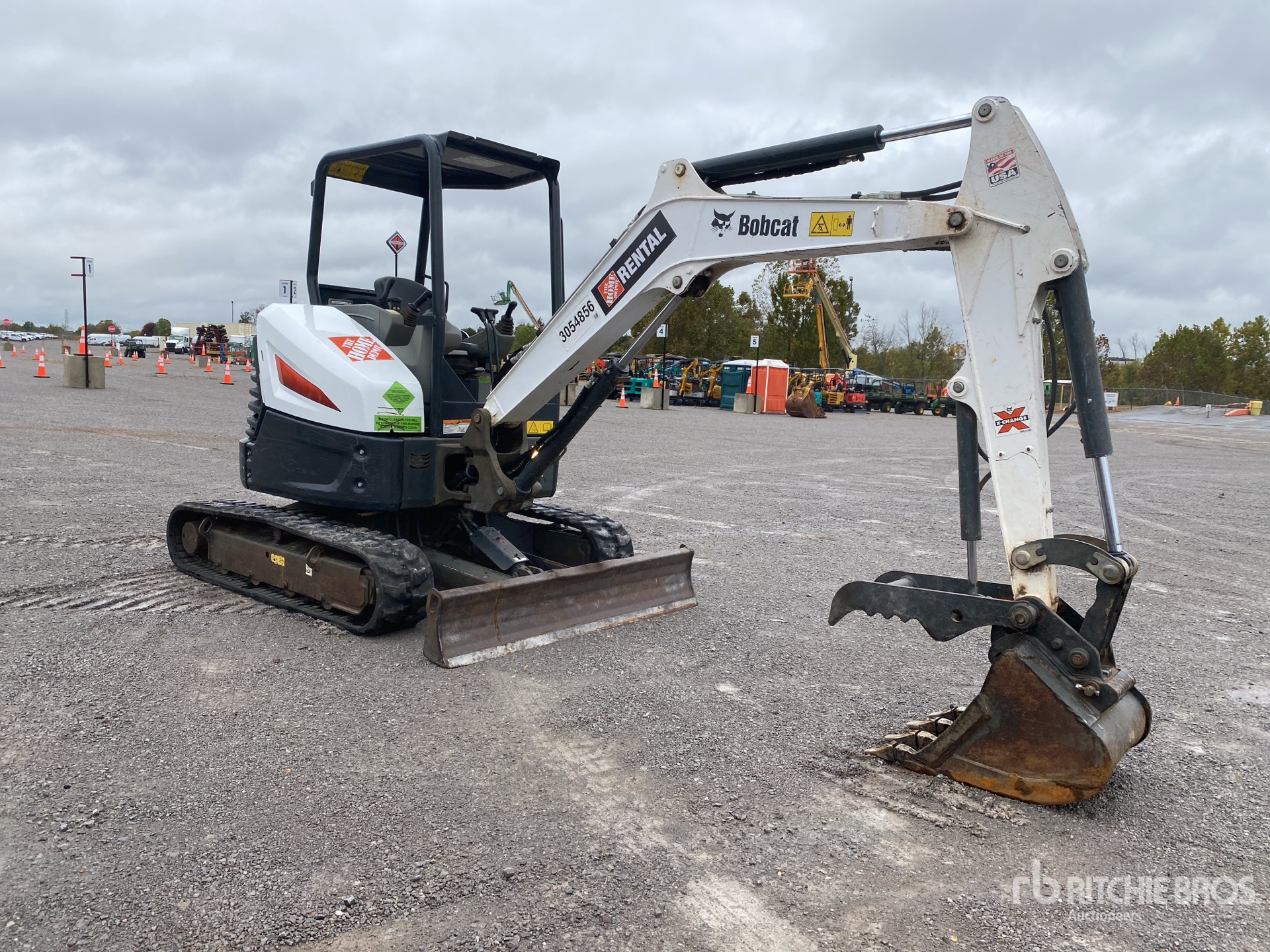 Aspect général with Image, coin avant droit