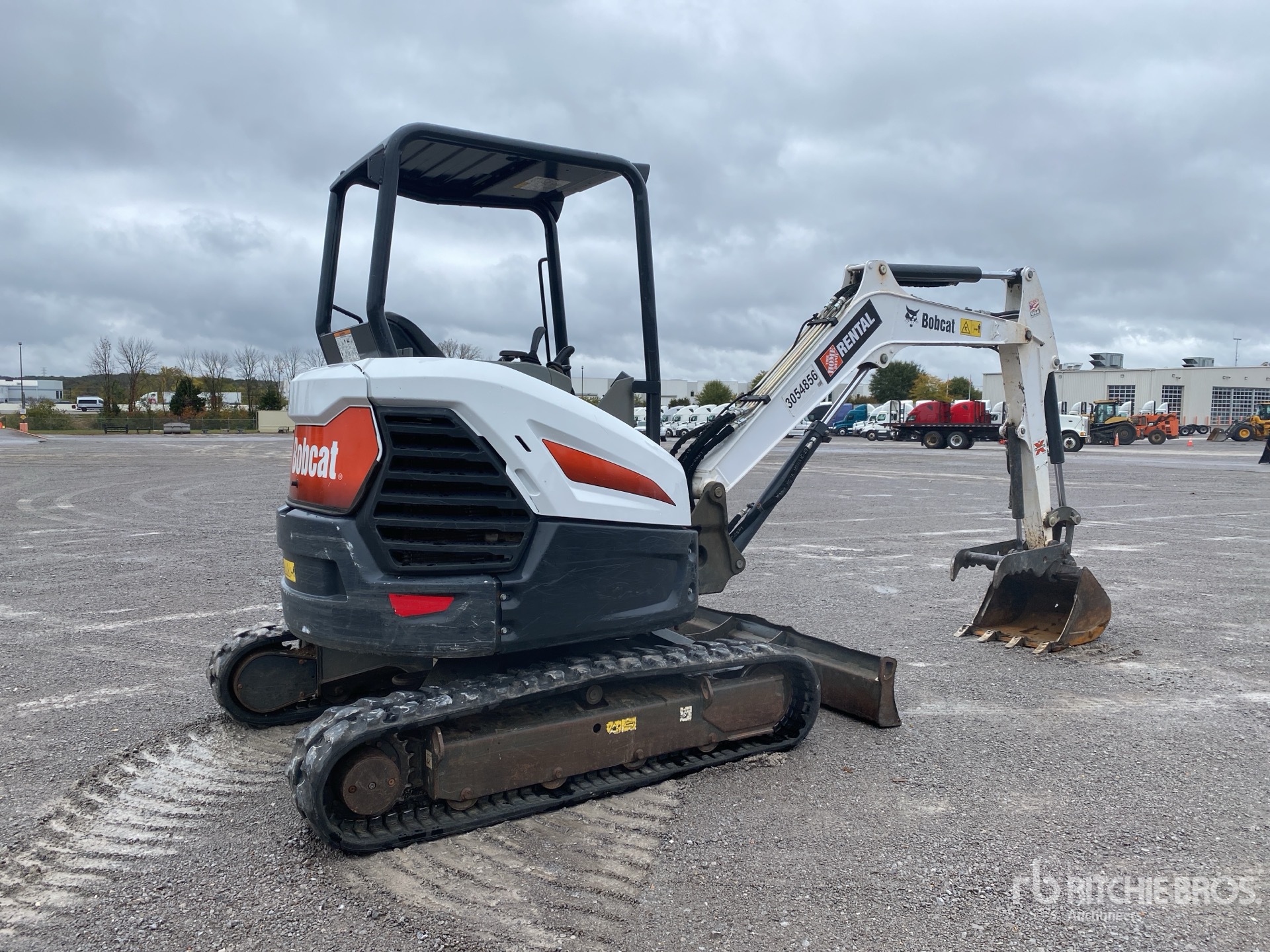 Aspect général with Image, coin arrière droit