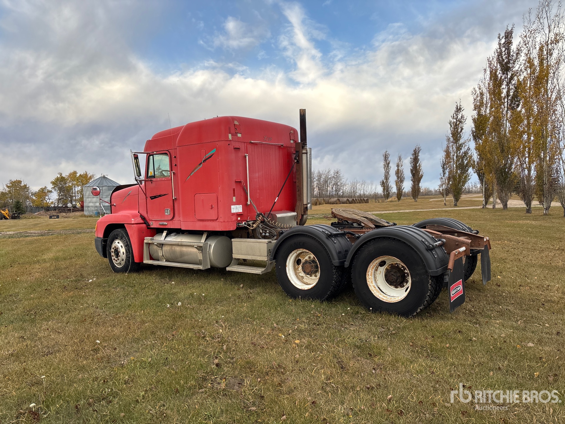 General Appearance with Imagen: esquina trasera izquierda