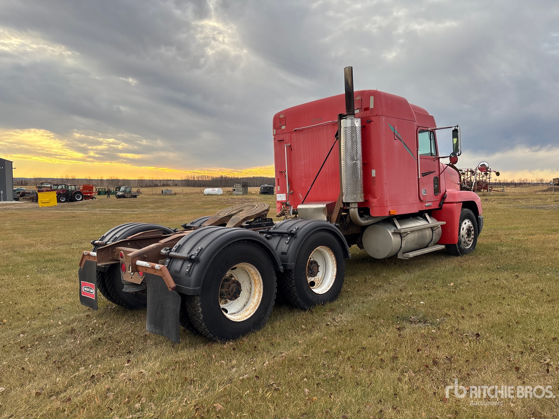 General Appearance with Imagen: esquina trasera derecha