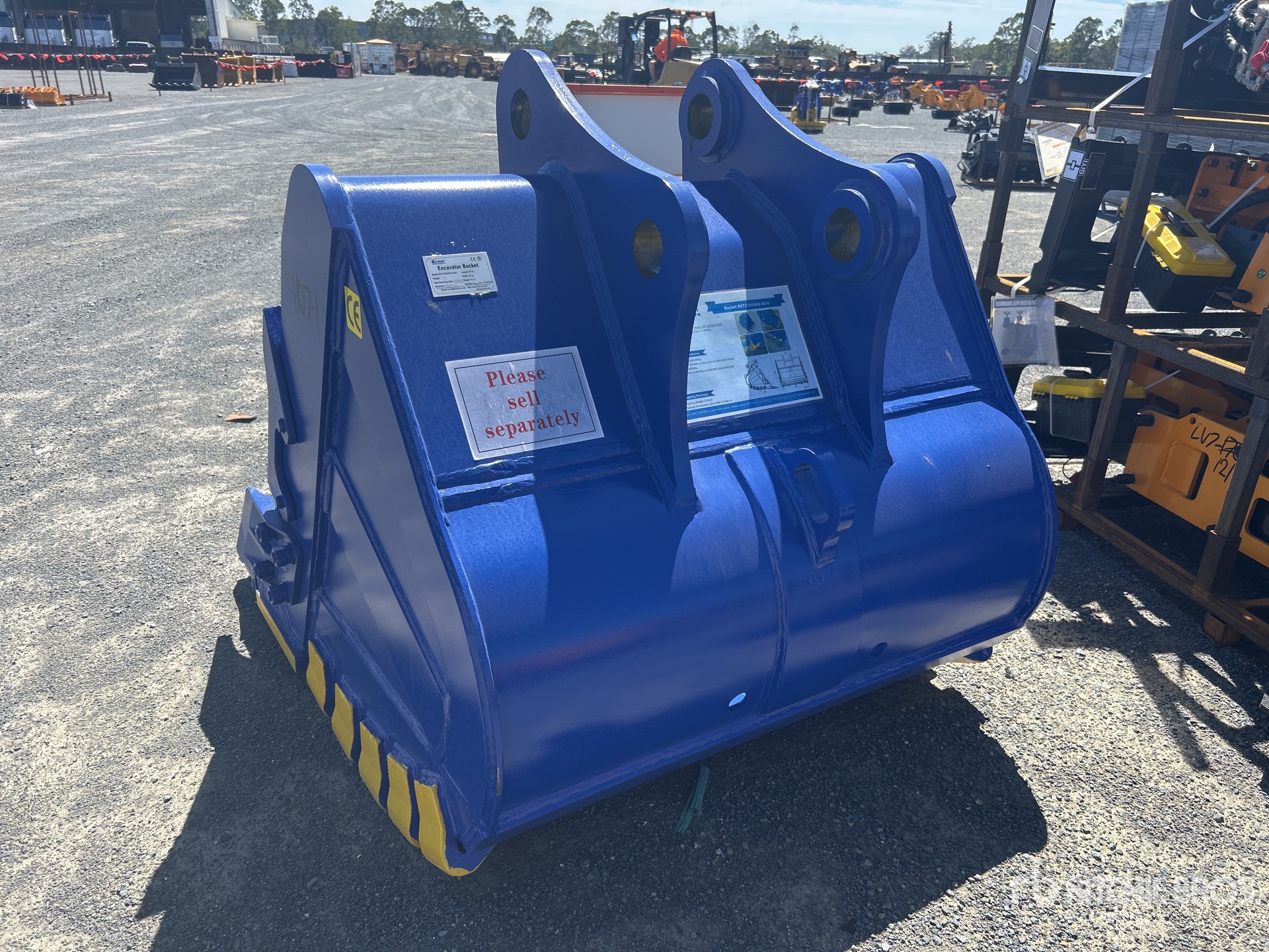 General Appearance with Picture, Left Rear Corner