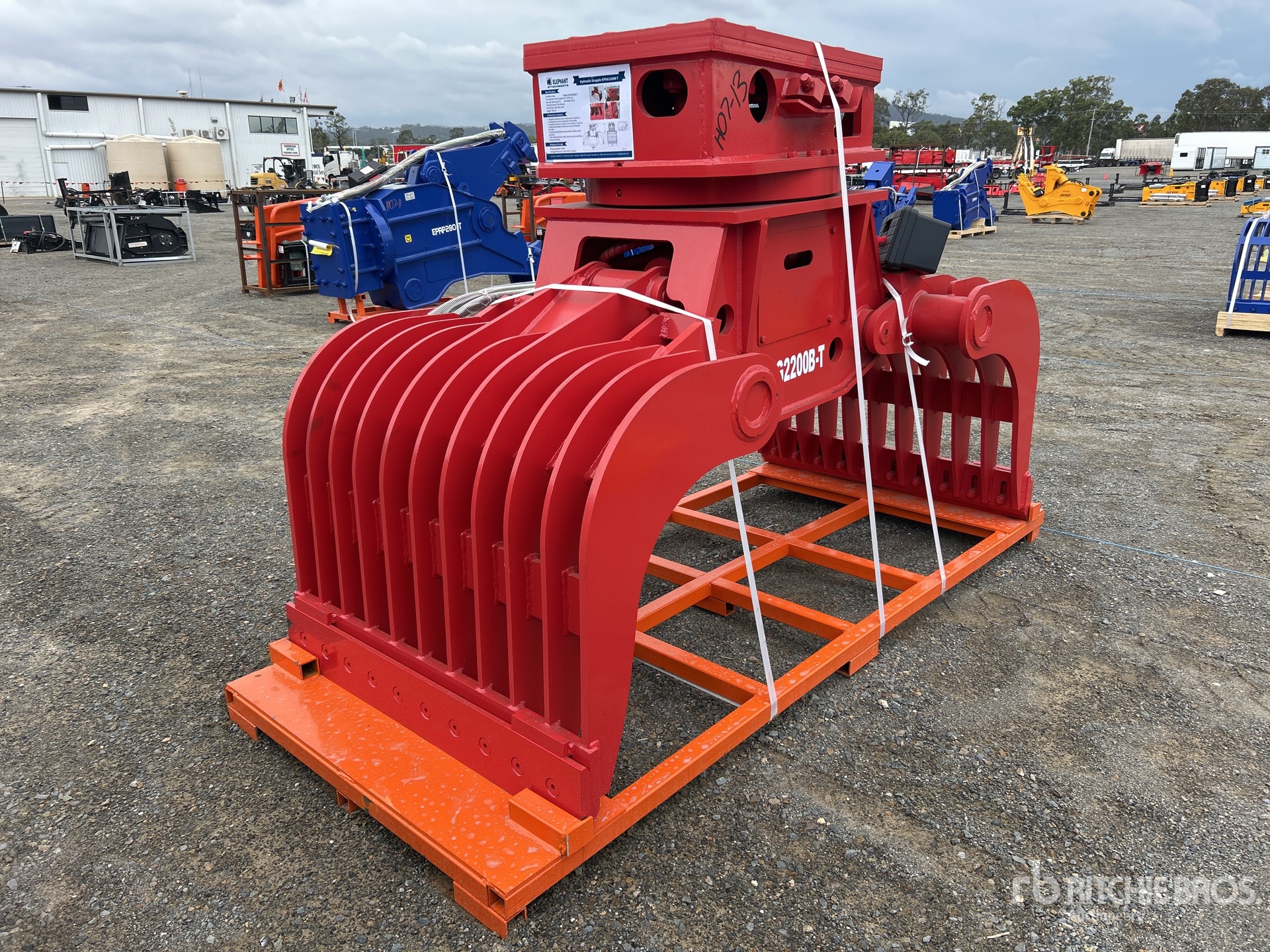 General Appearance with Picture, Right Rear Corner