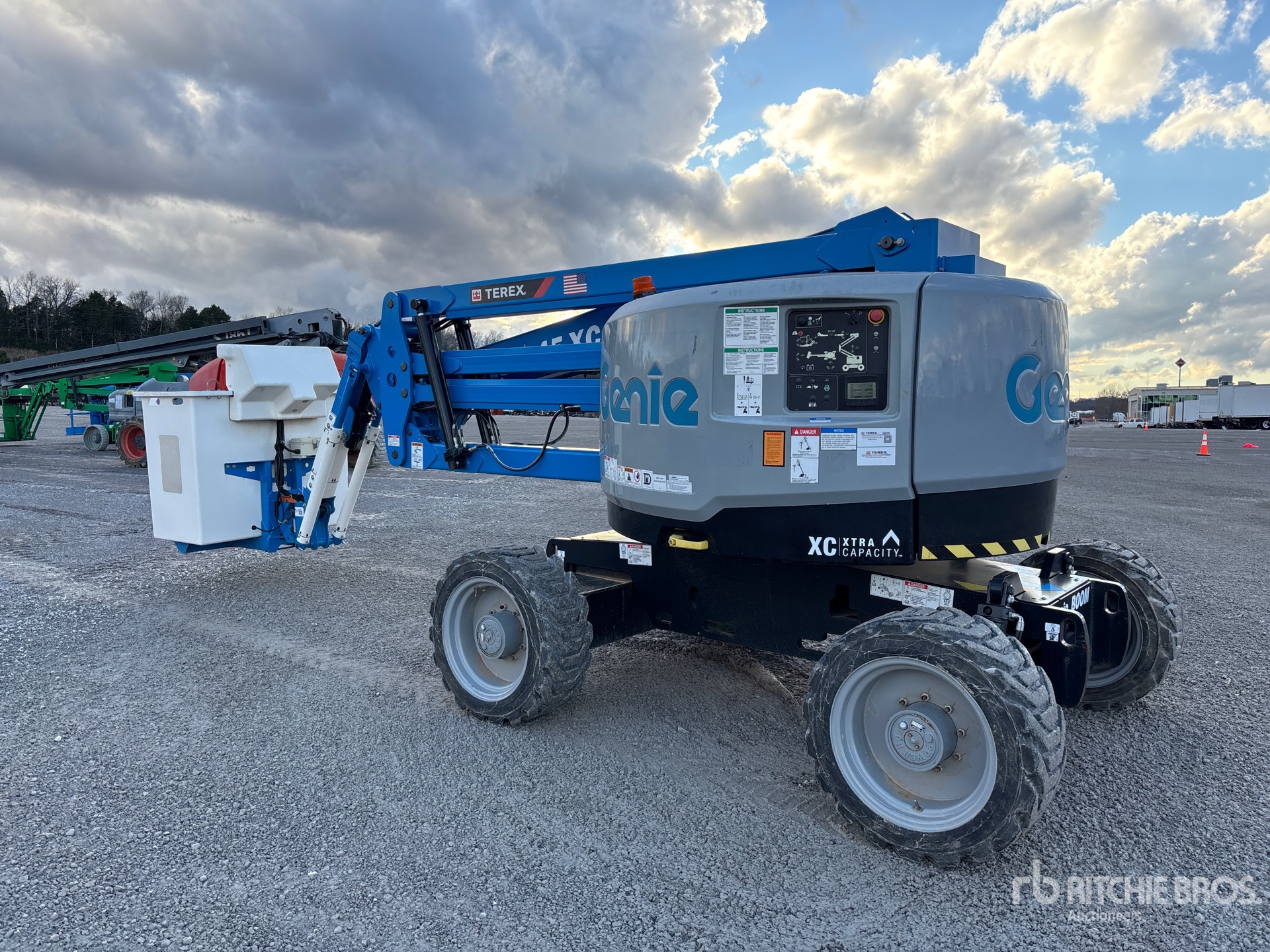 General Appearance with Imagen: esquina trasera izquierda