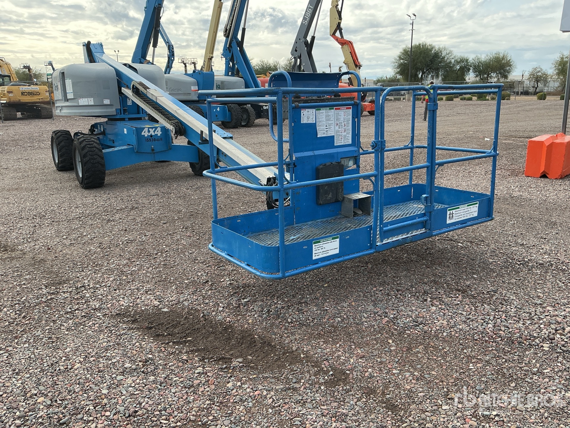 General Appearance with Imagen: esquina delantera derecha