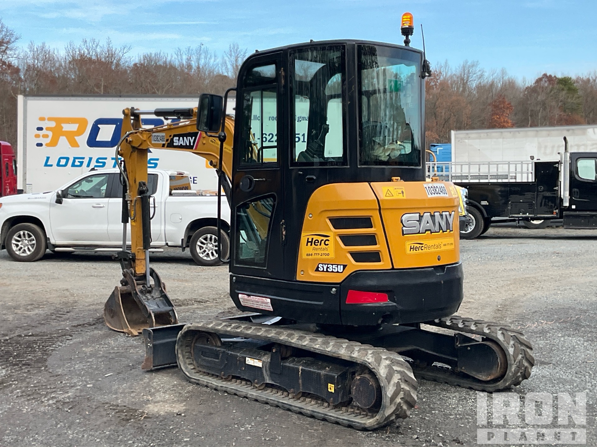 General Appearance with Bild, Ecke hinten links