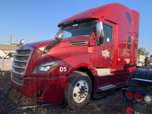 2021 Freightliner Cascadia 126 6x4 T/A Sleeper Truck Tractor