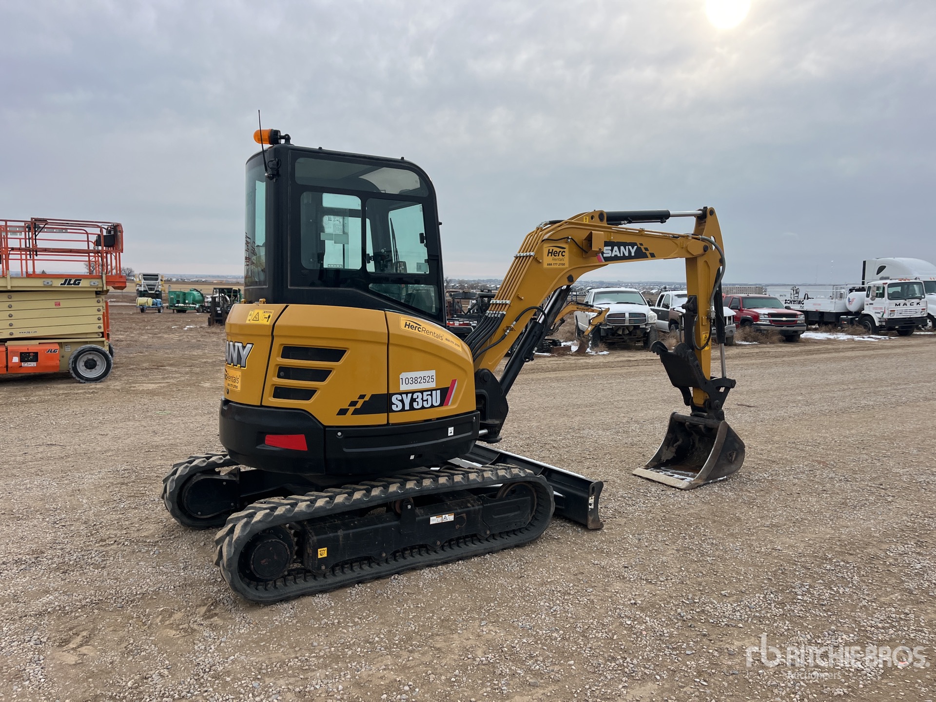 Aspect général with Image, coin arrière droit