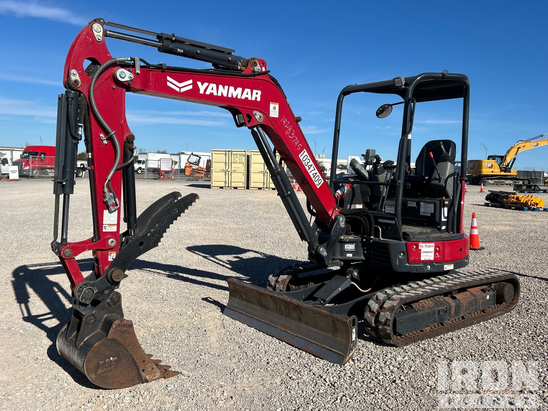 General Appearance with Picture, Left Front Corner