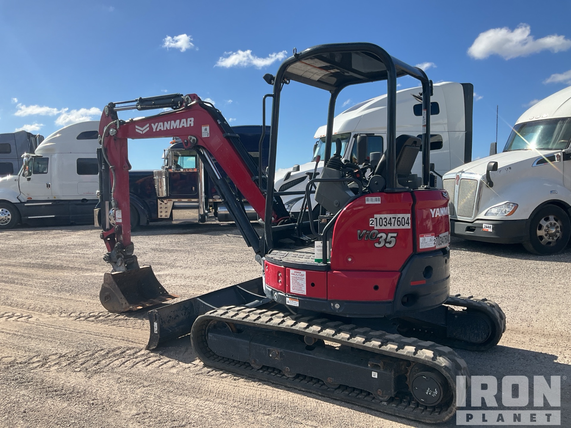 General Appearance with Picture, Left Rear Corner