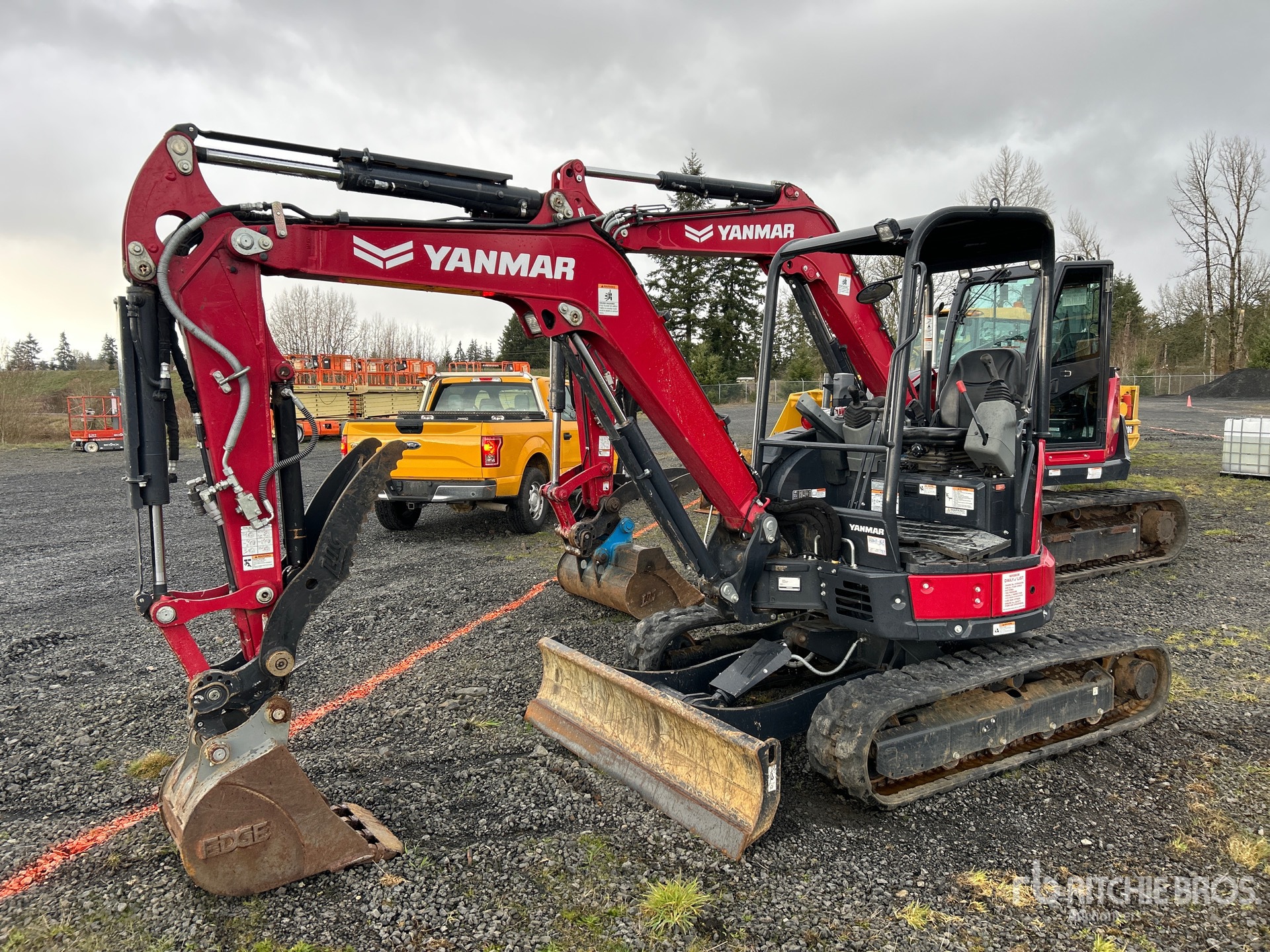 General Appearance with Picture, Left Front Corner