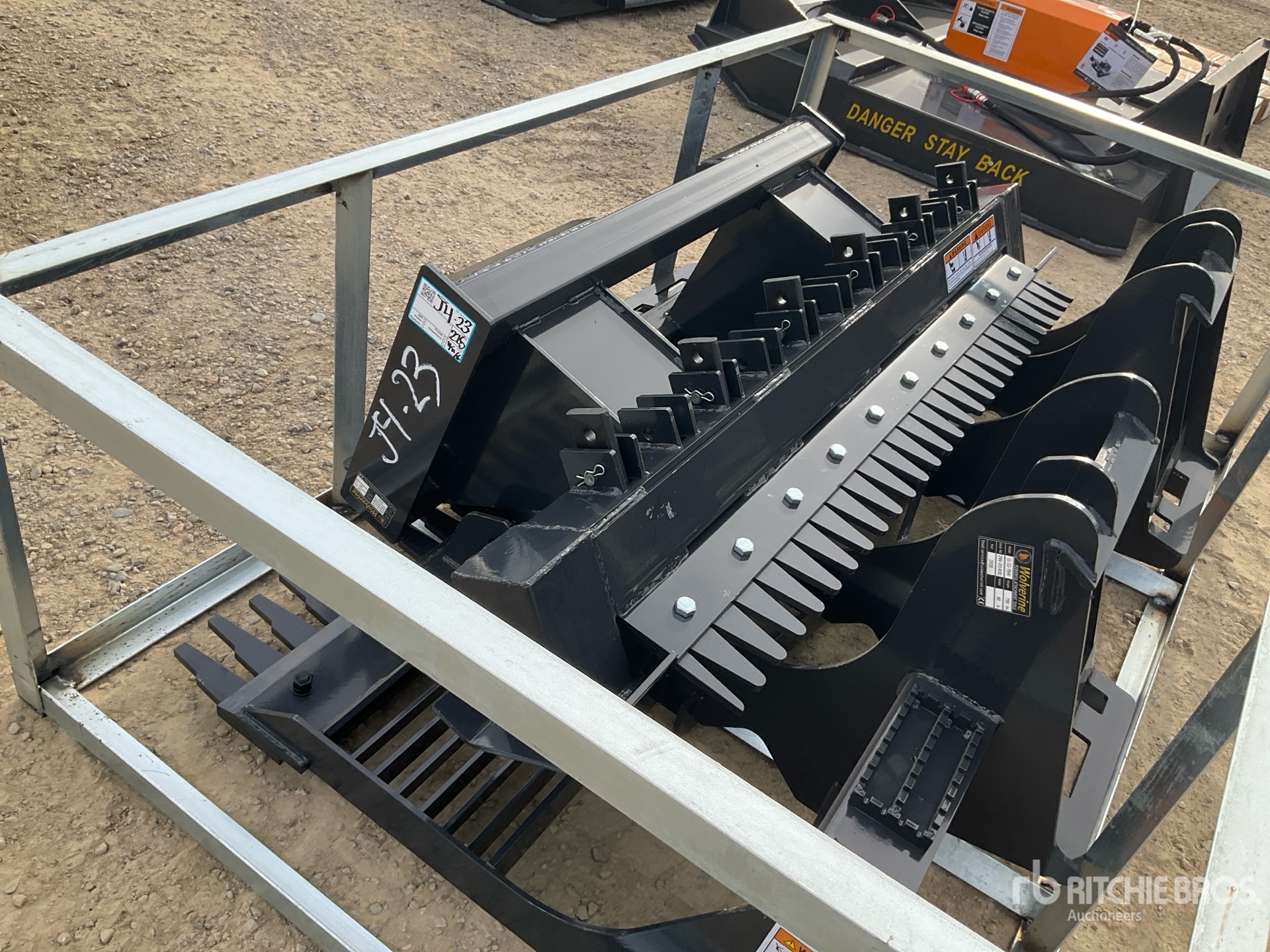 General Appearance with Picture, Left Front Corner