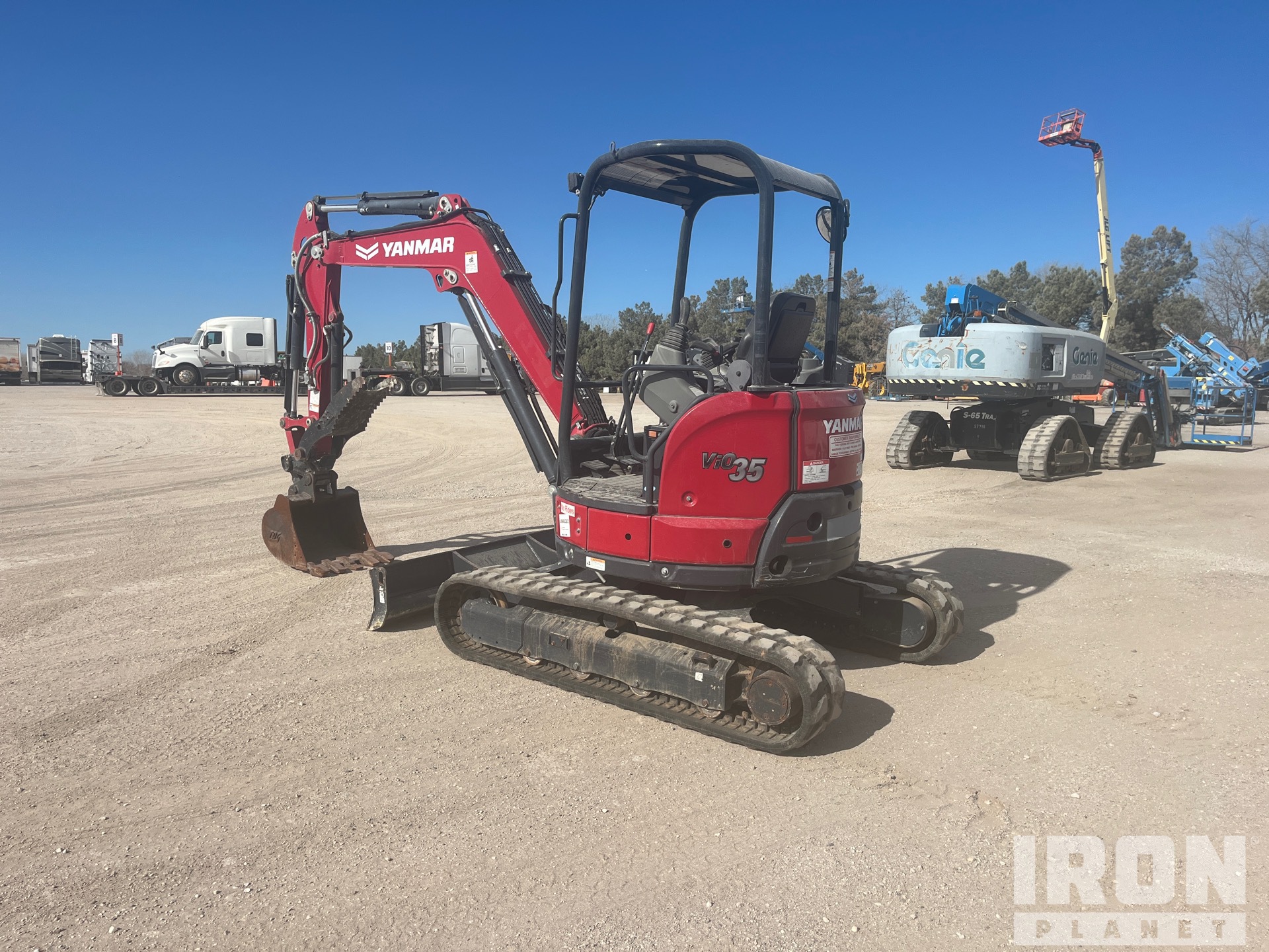 General Appearance with Picture, Left Rear Corner