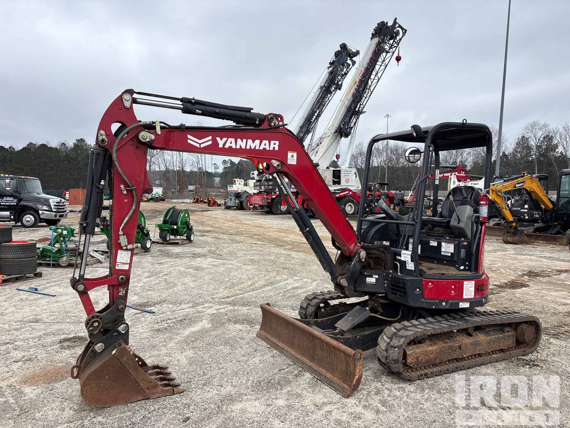 General Appearance with Picture, Left Front Corner