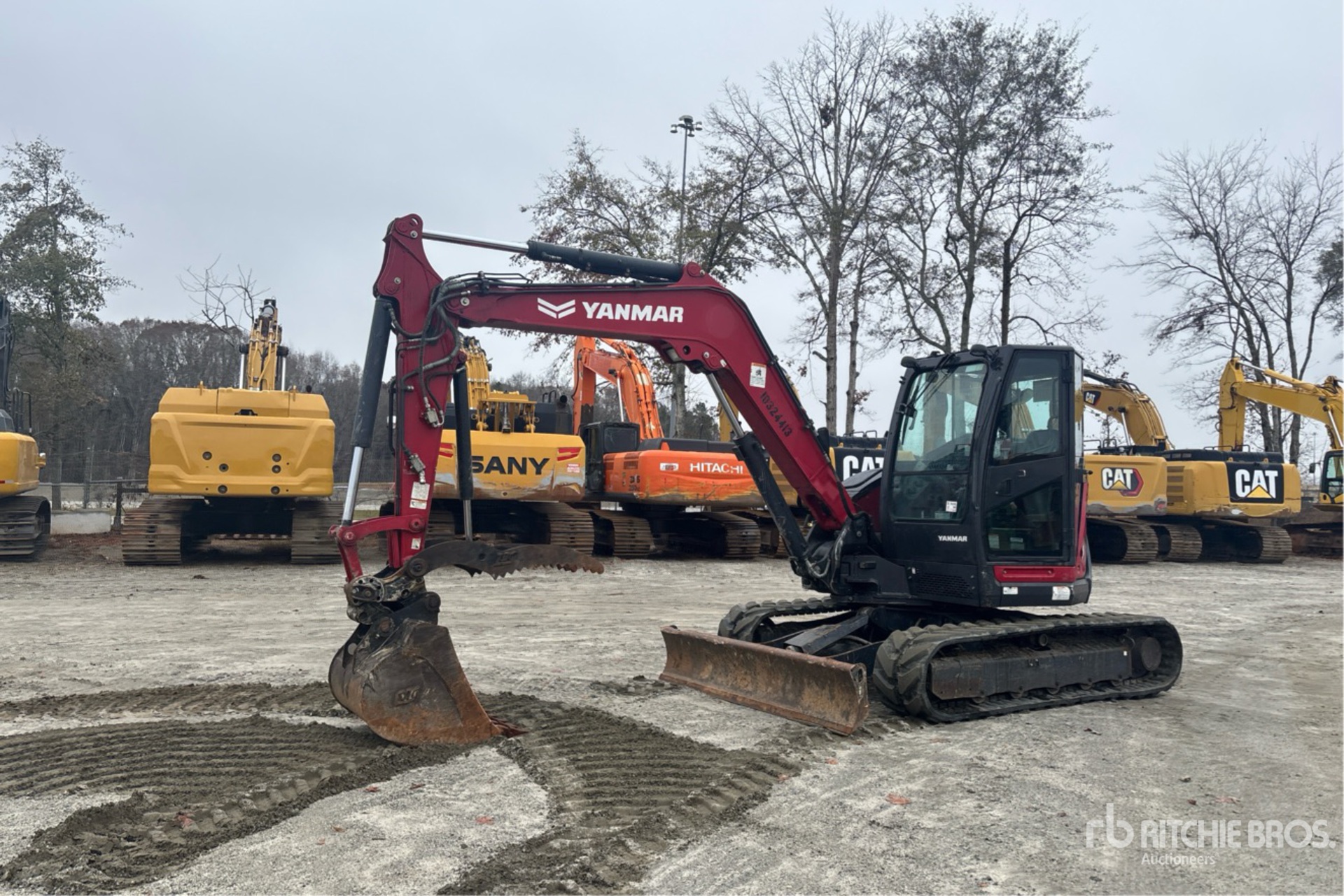 General Appearance with Picture, Left Front Corner