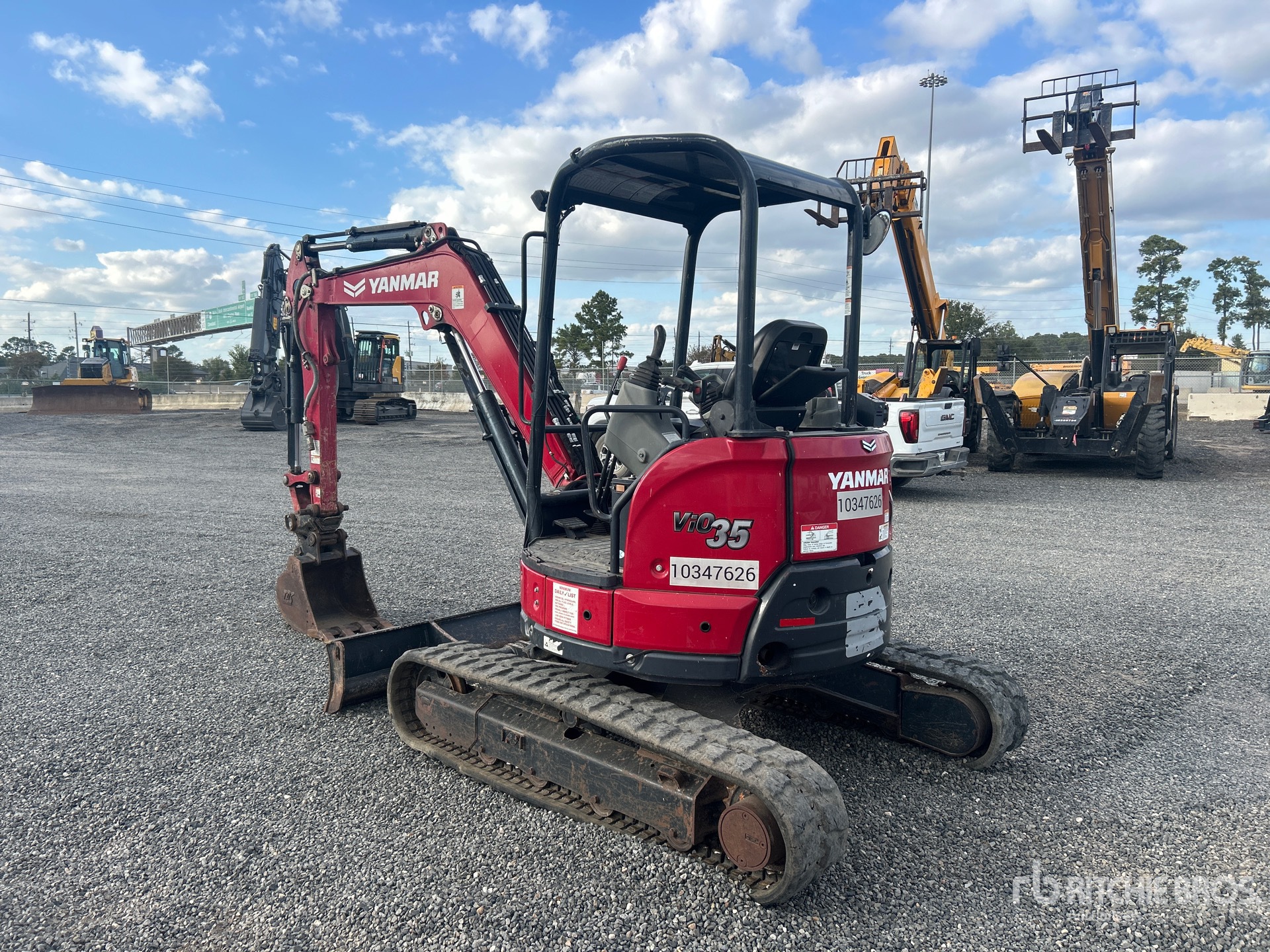 General Appearance with Picture, Left Rear Corner