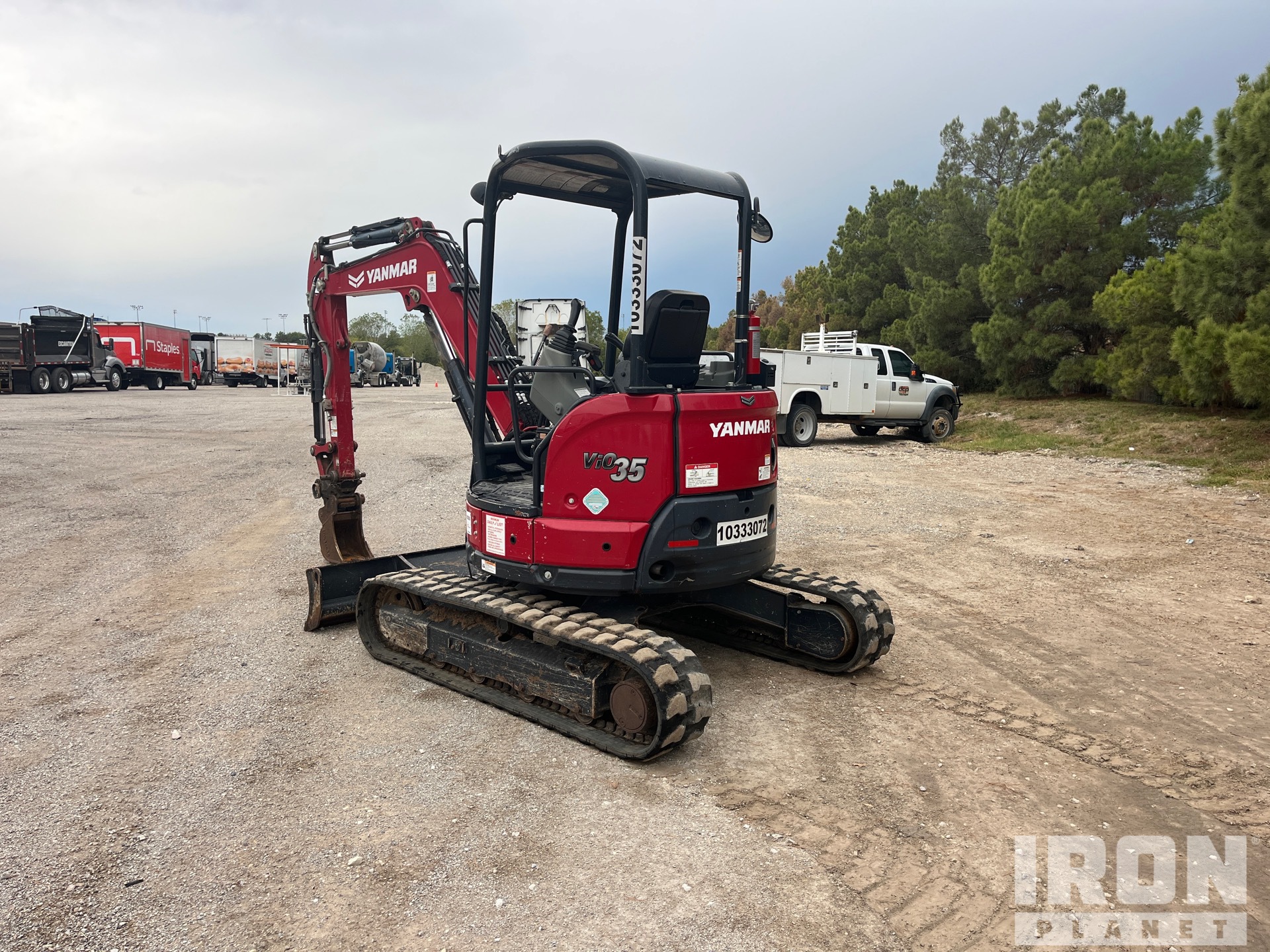 General Appearance with Picture, Left Rear Corner