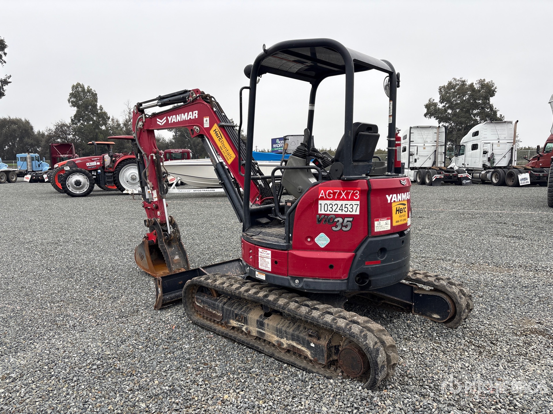 General Appearance with Picture, Left Rear Corner