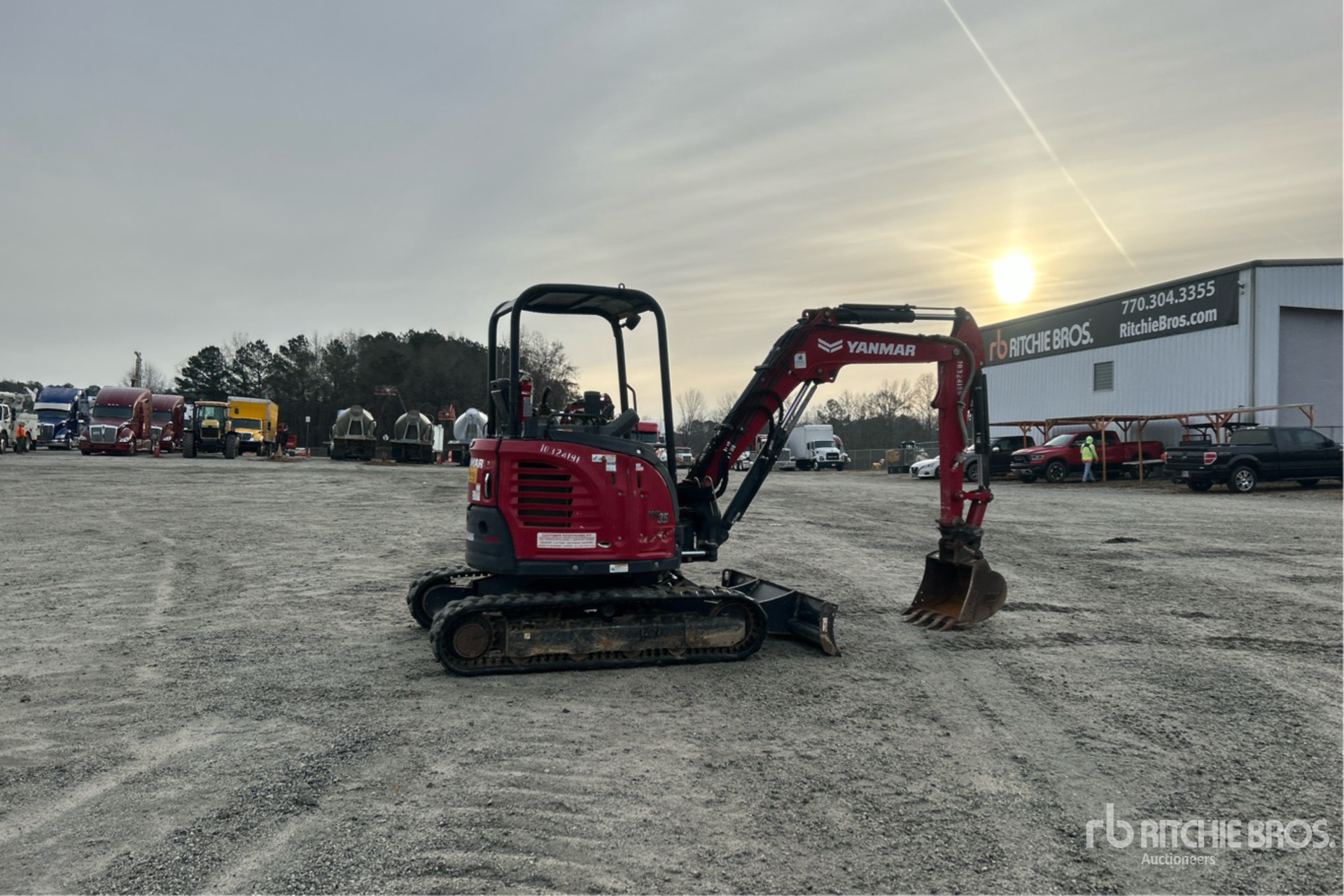 General Appearance with Picture, Right Rear Corner