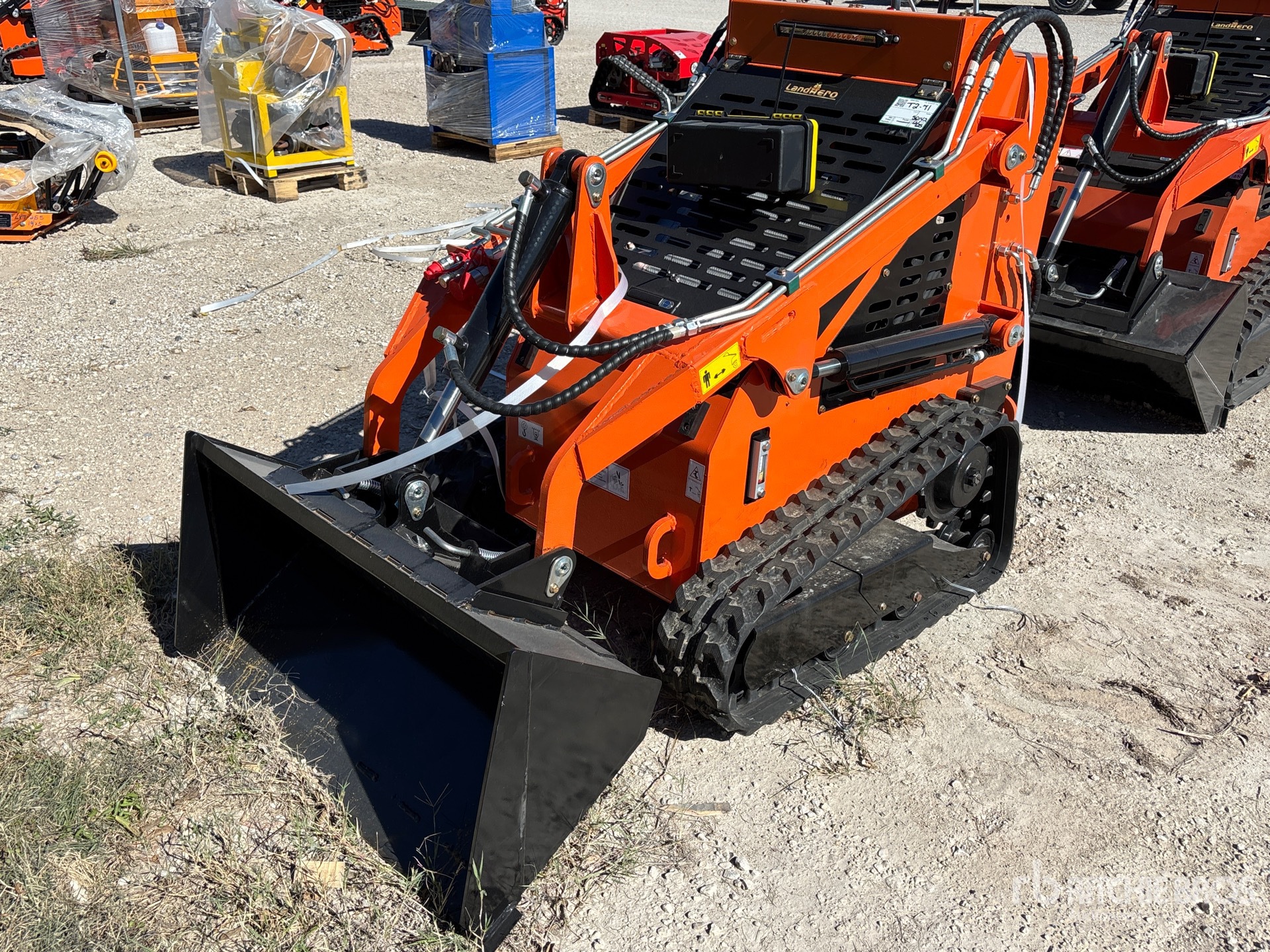 General Appearance with Bild, Ecke vorne links