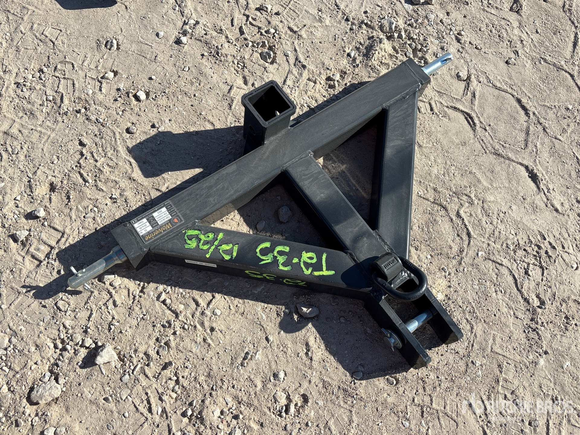 General Appearance with Picture, Left Rear Corner