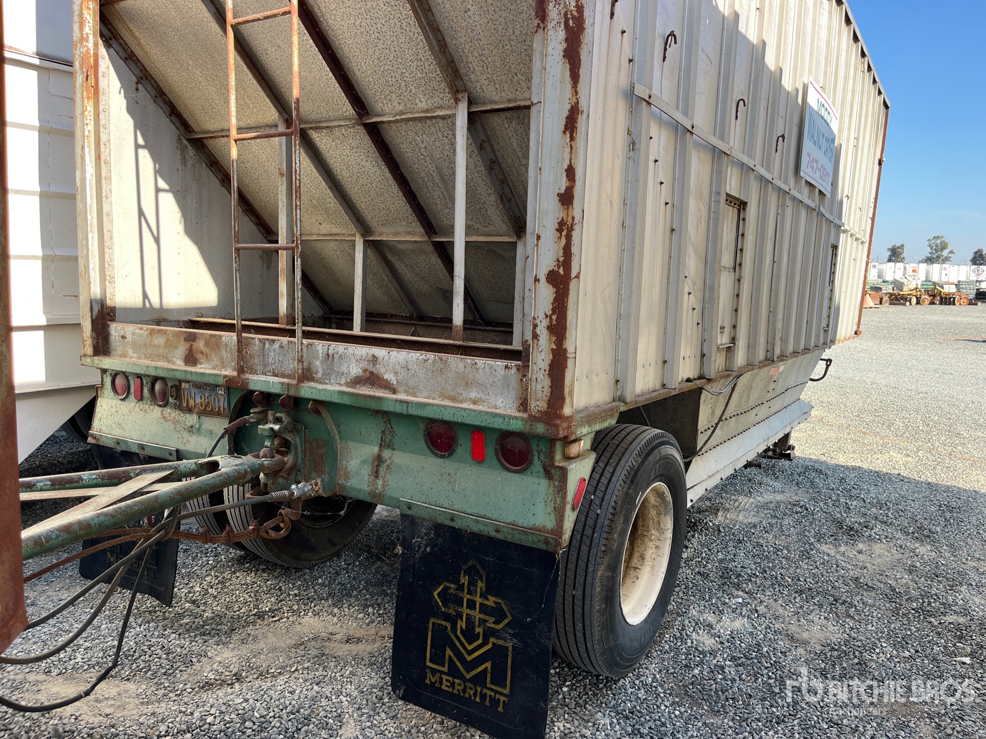 General Appearance with Imagen: esquina trasera derecha