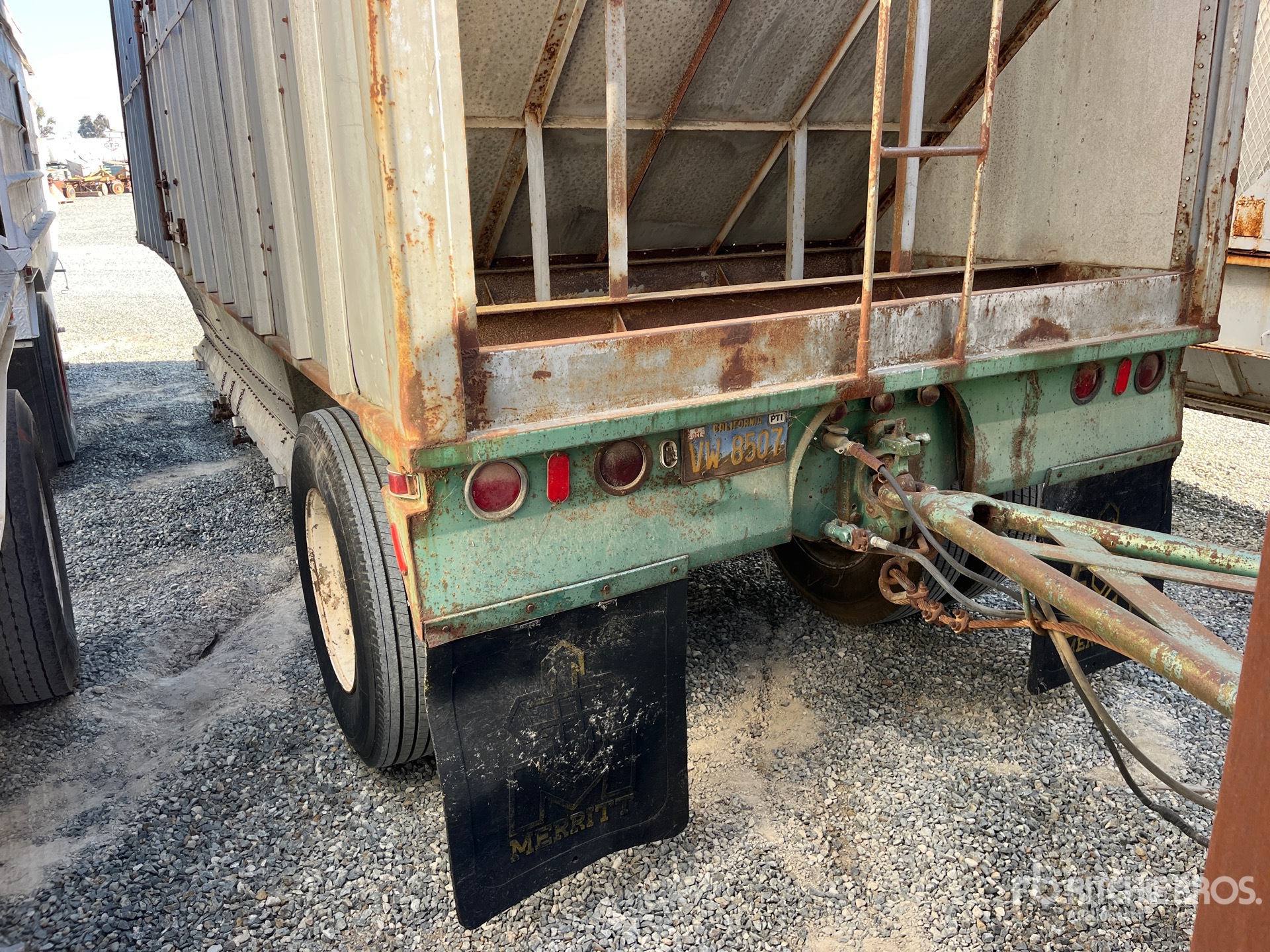 General Appearance with Imagen: esquina trasera izquierda