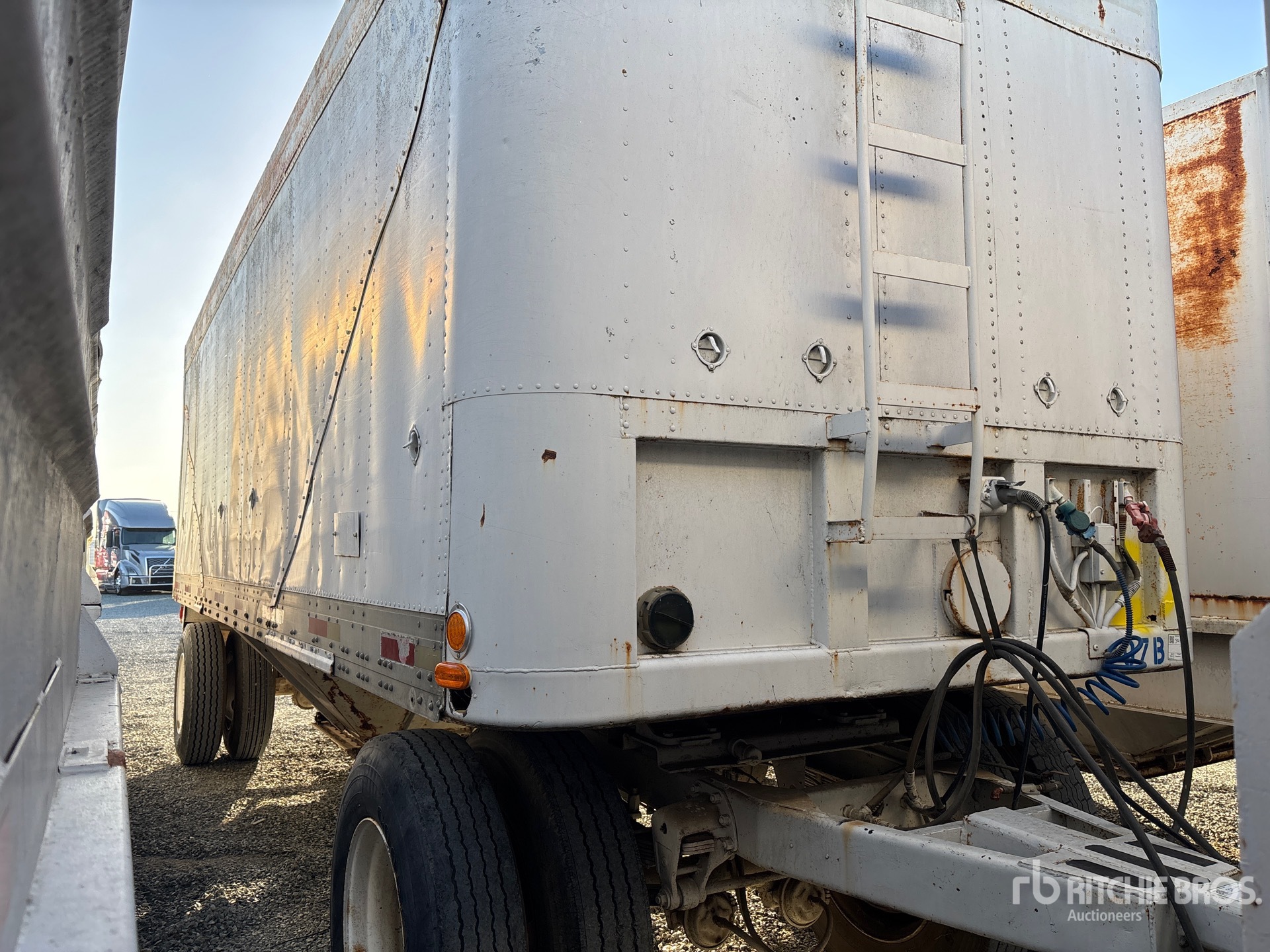 General Appearance with Foto, angolo anteriore destro