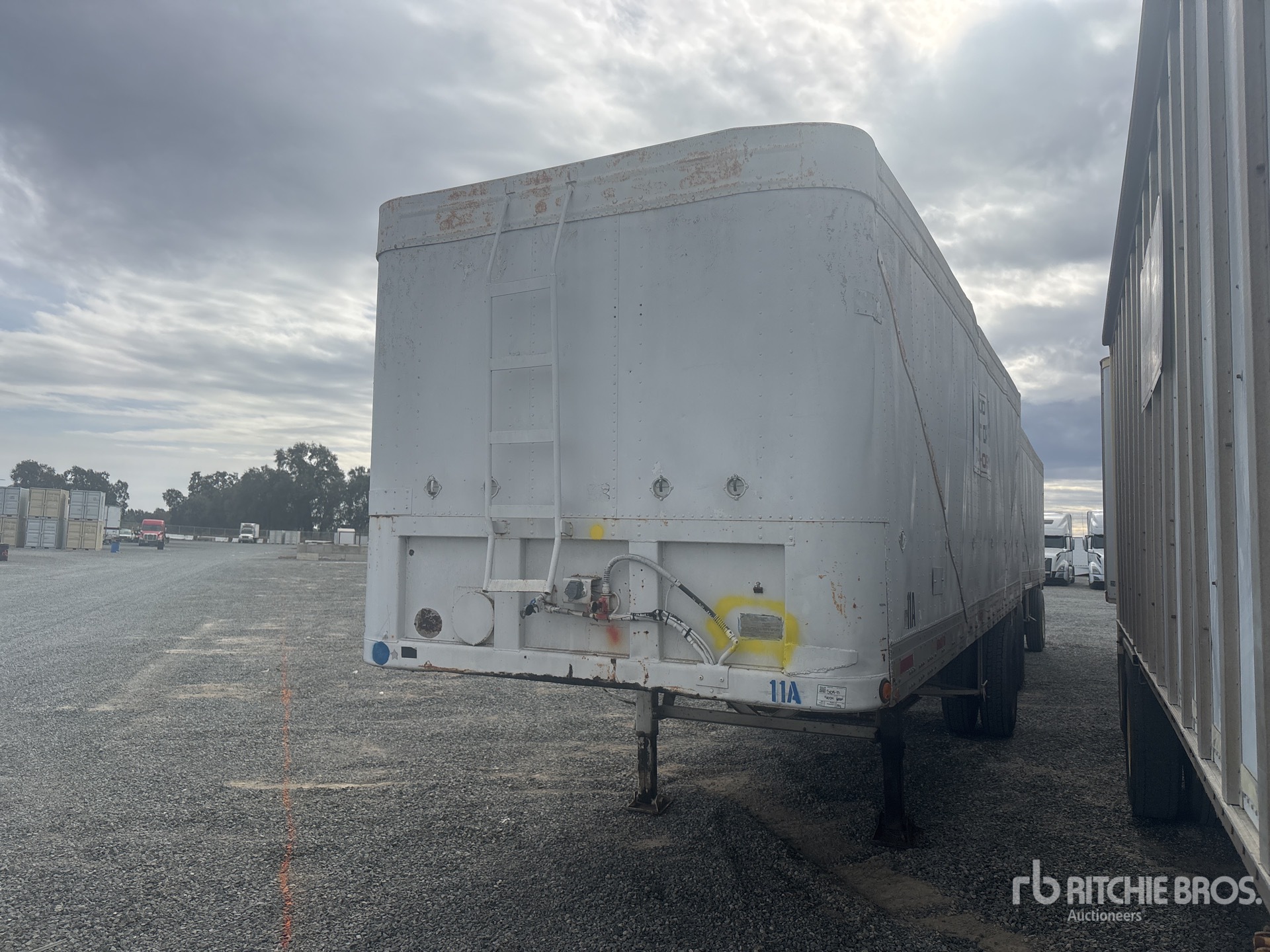 General Appearance with Foto, angolo anteriore sinistro