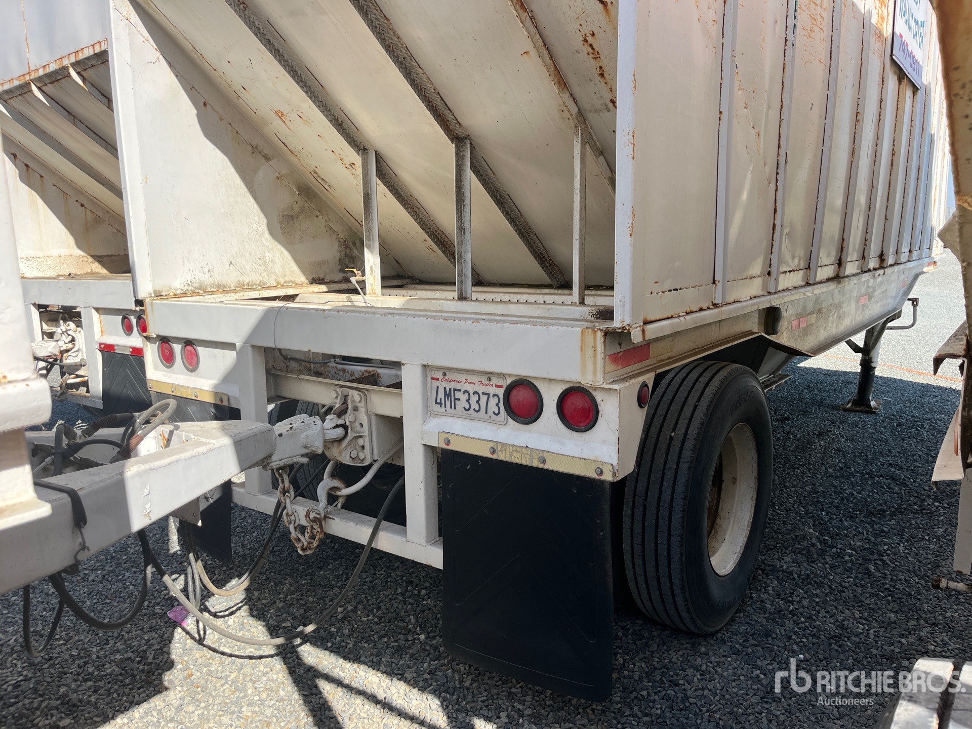 General Appearance with Bild, Ecke hinten rechts