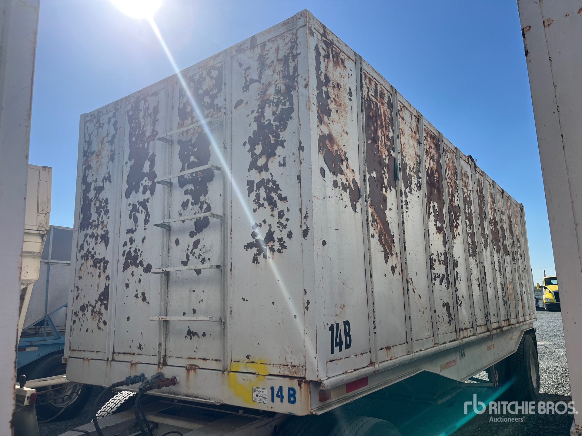 General Appearance with Imagen: esquina delantera izquierda